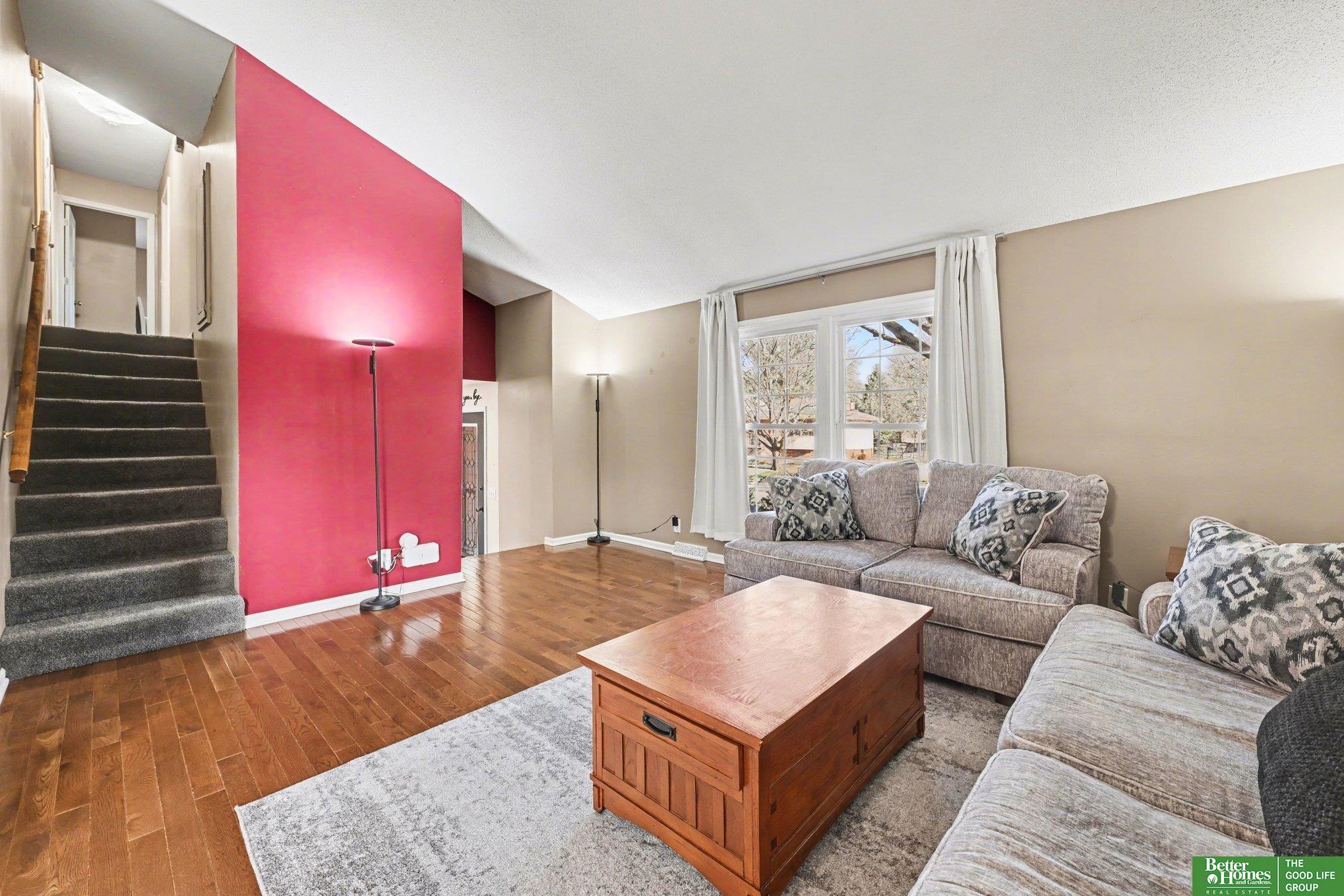 14815 Seward Plaza