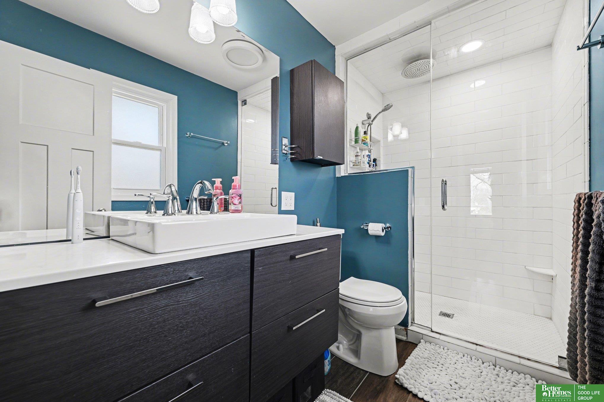 14815 Seward Plaza