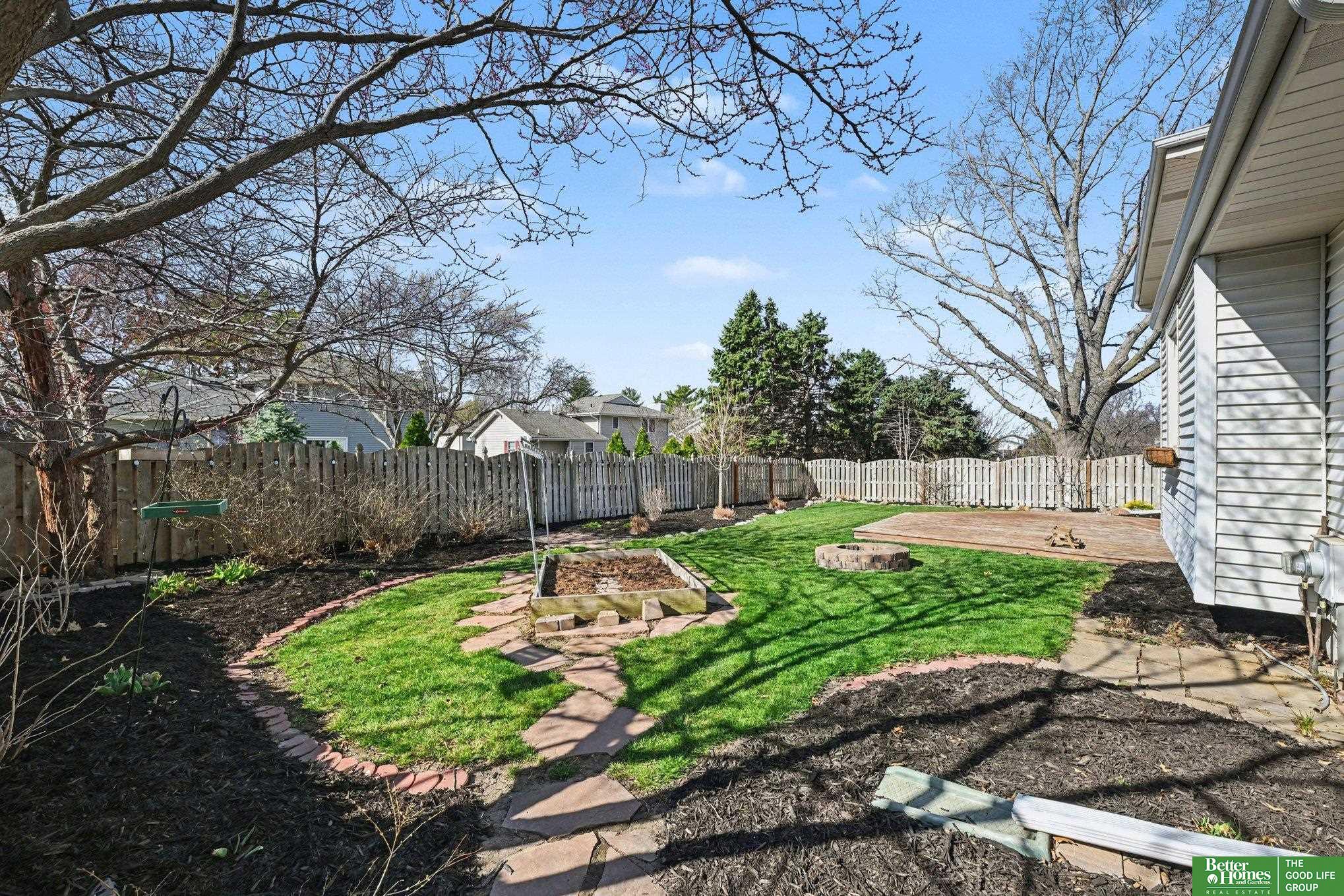 14815 Seward Plaza