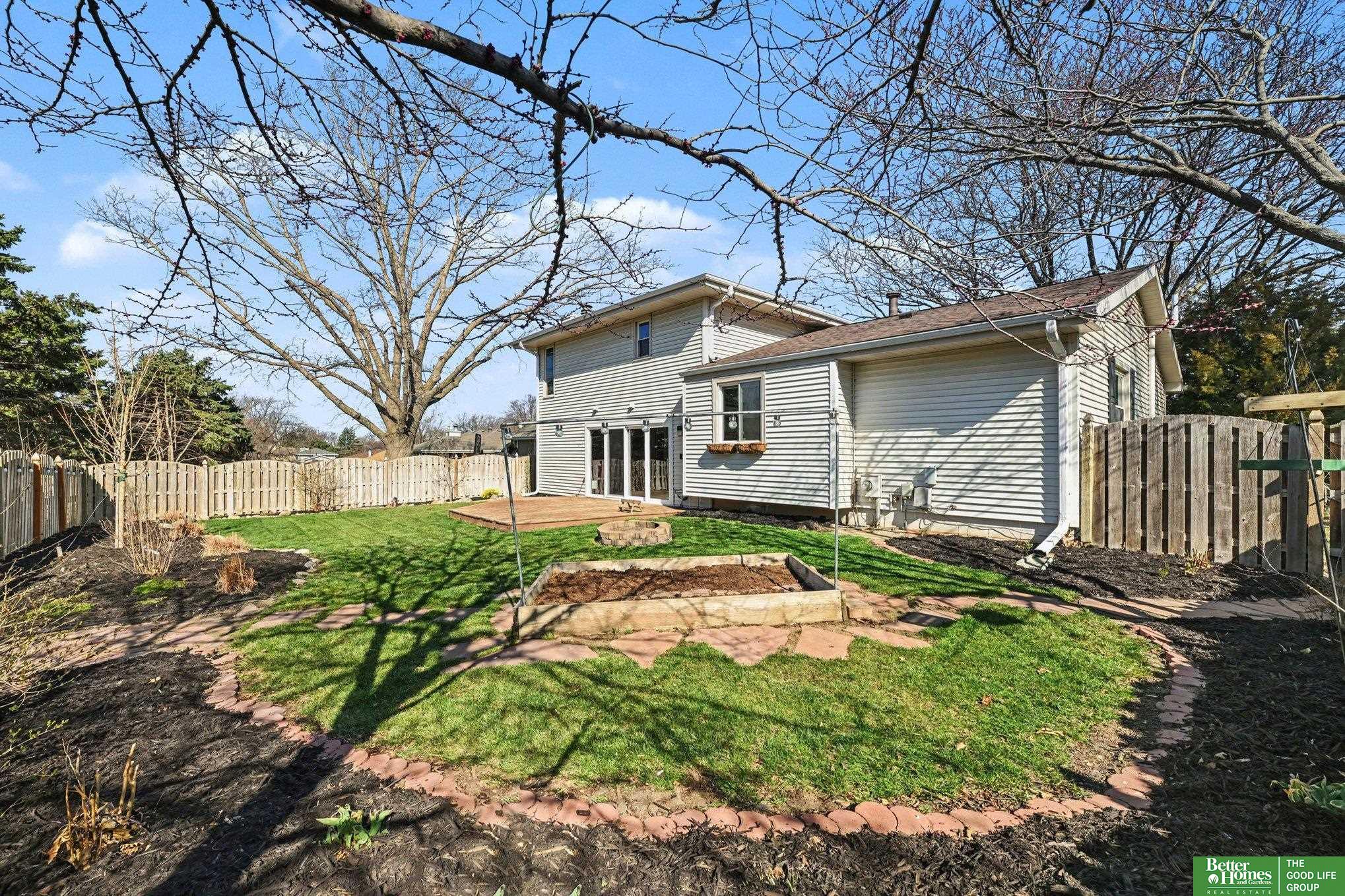14815 Seward Plaza