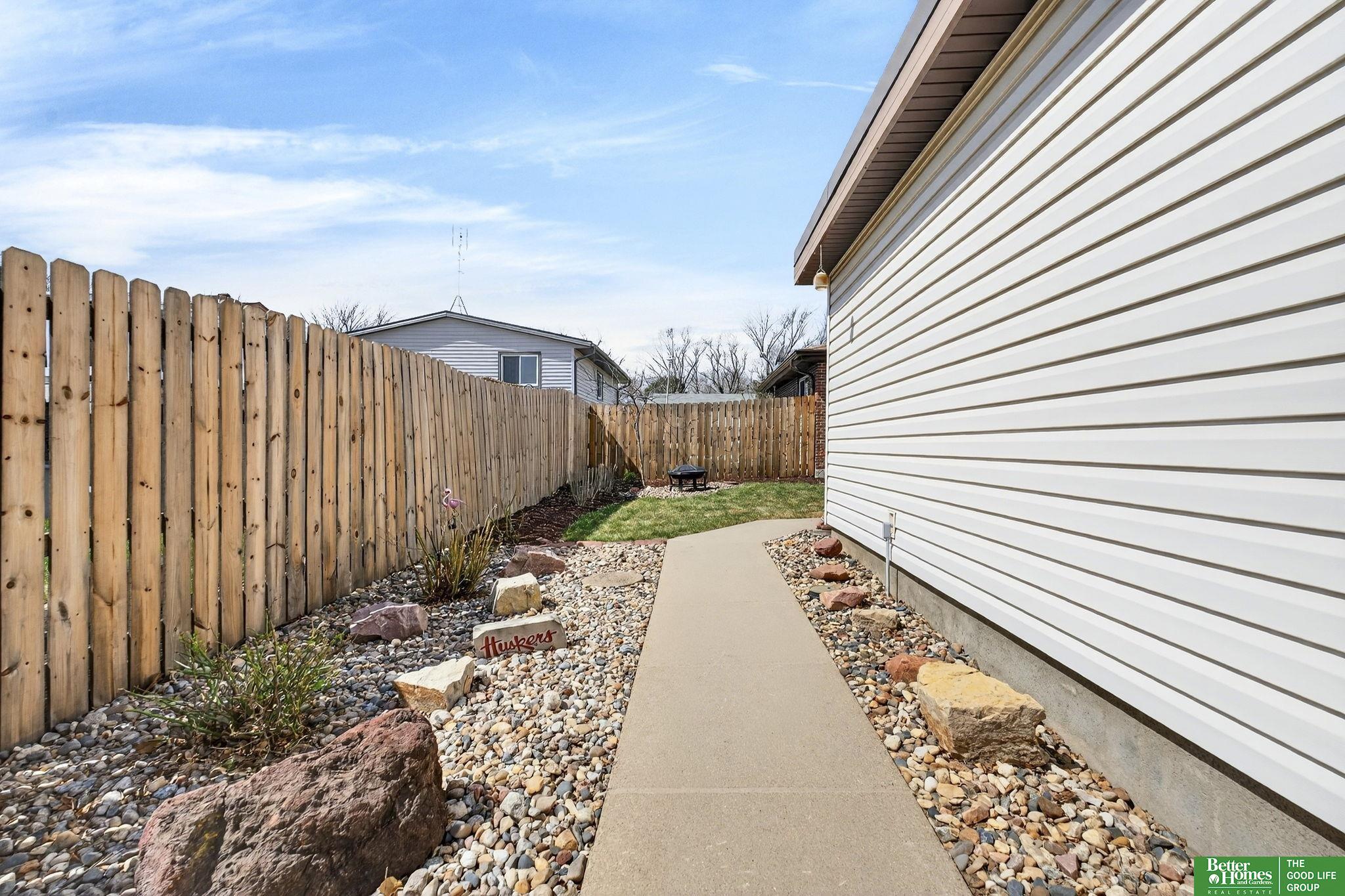 2105 Sandstone Road