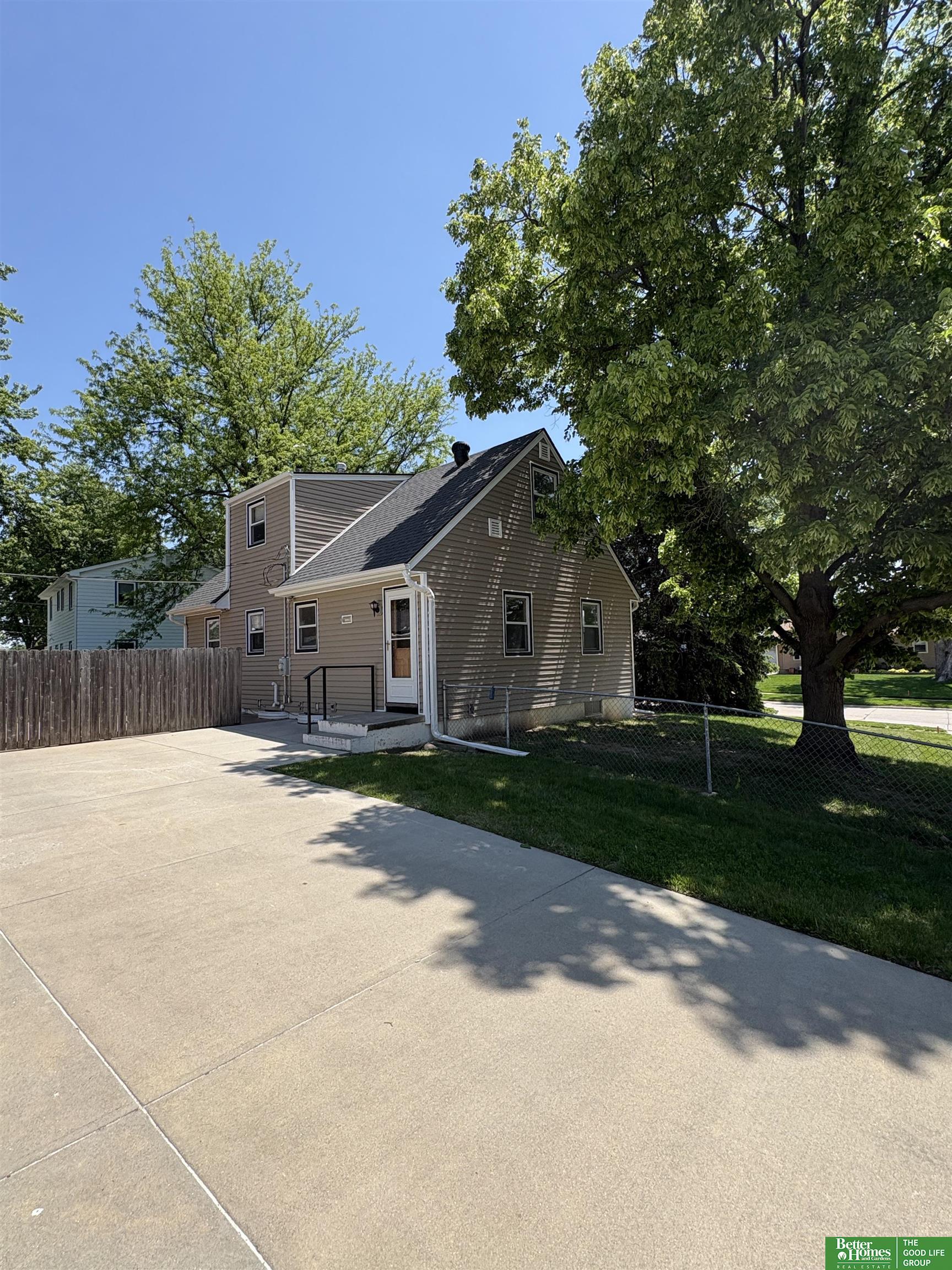 12210 Seldin Drive