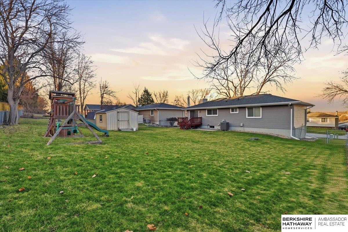 7718 Meadow Lane