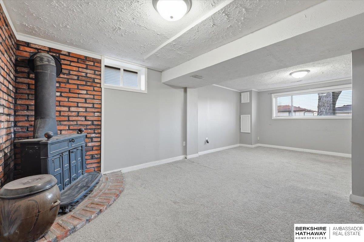 7718 Meadow Lane