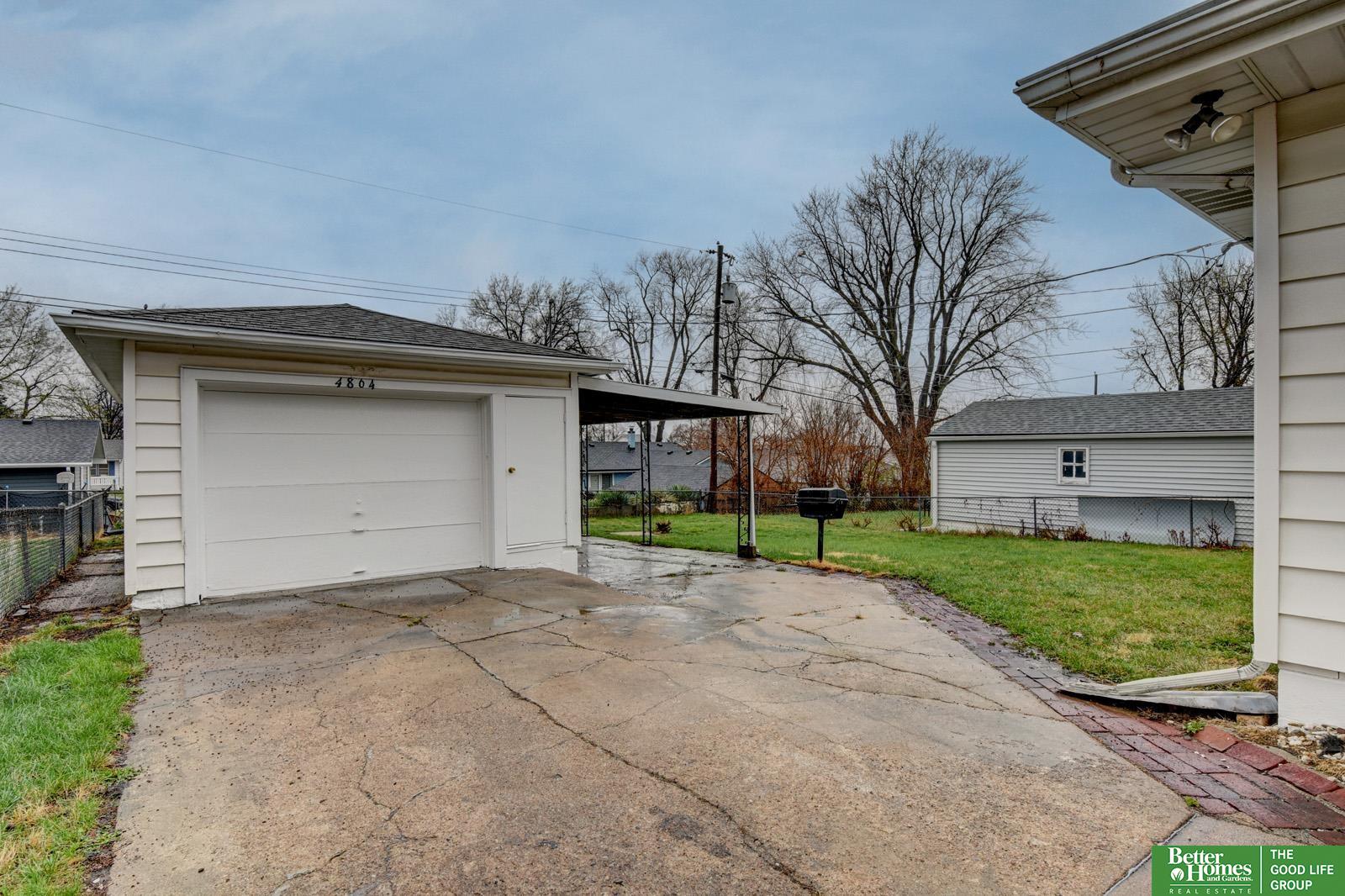 4864 S 52nd Street