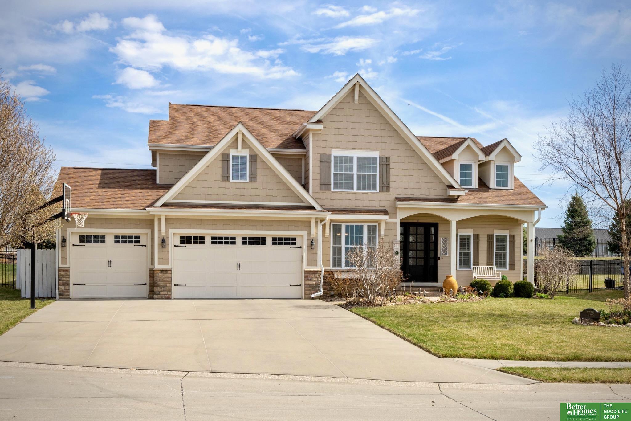 7725 N 151 Circle