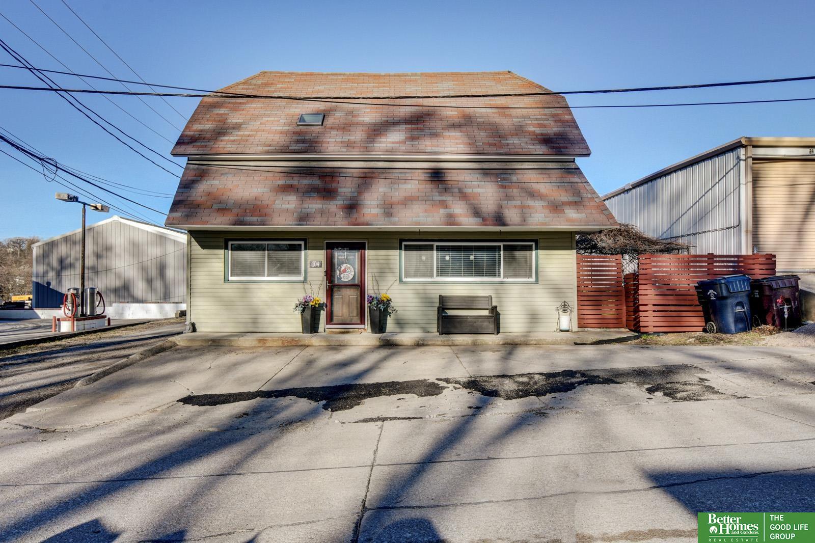 104 S Chicago Street