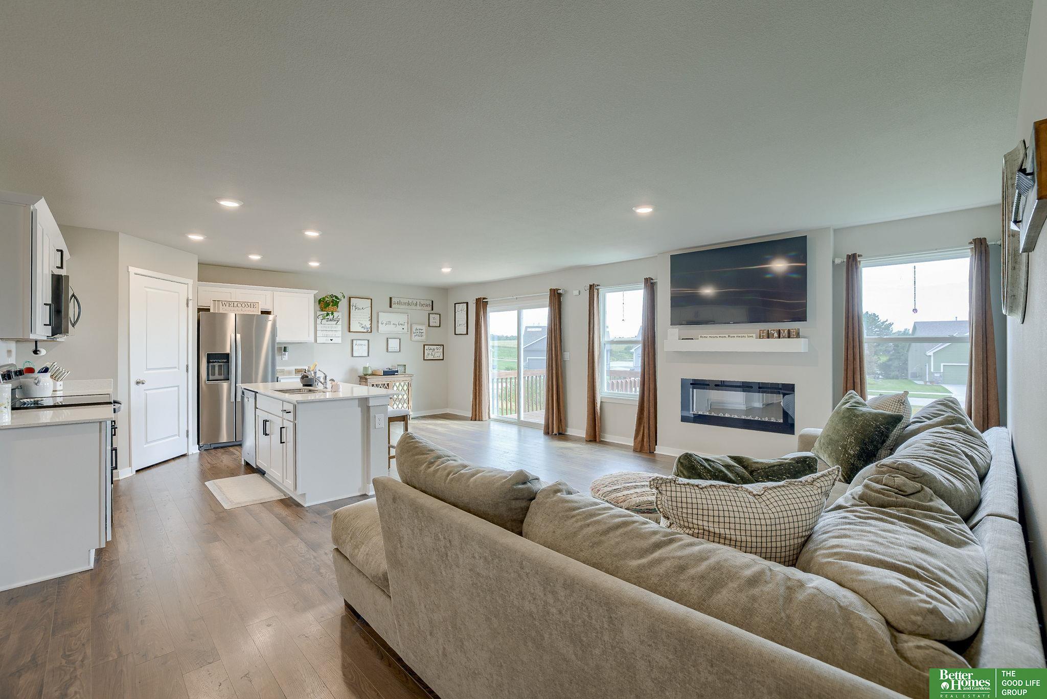 4411 Schilling Drive
