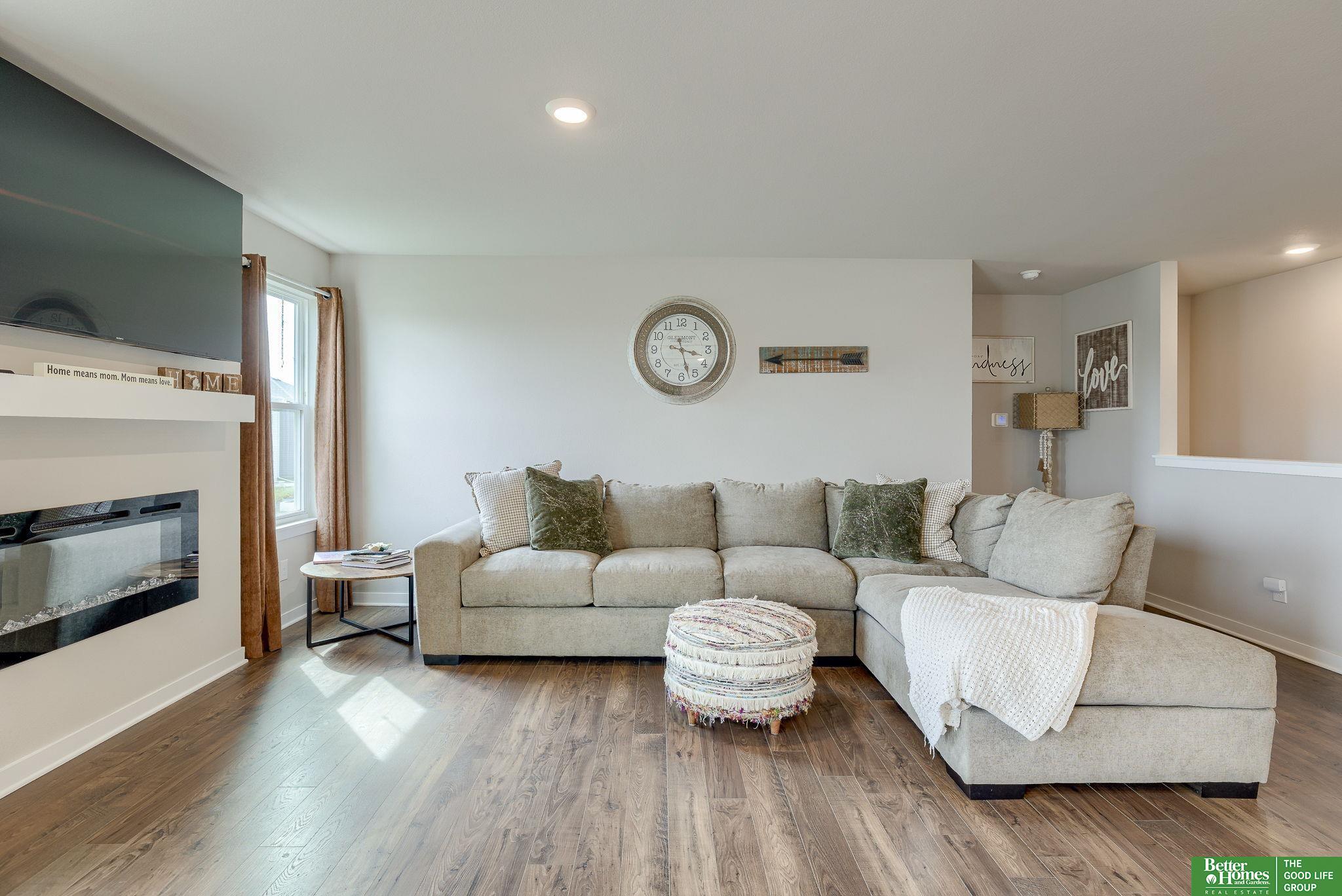 4411 Schilling Drive