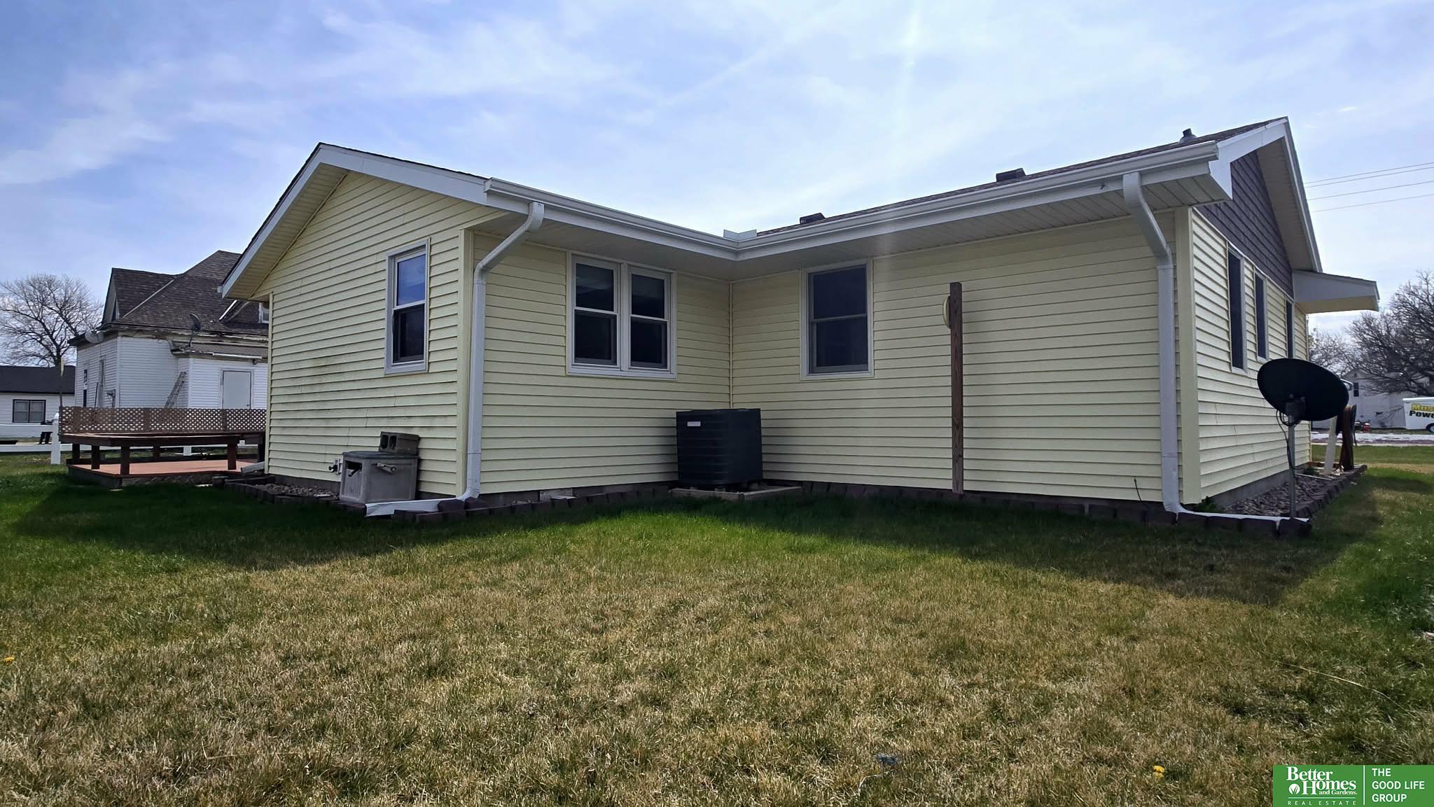 208 E O Street, McCool Junction