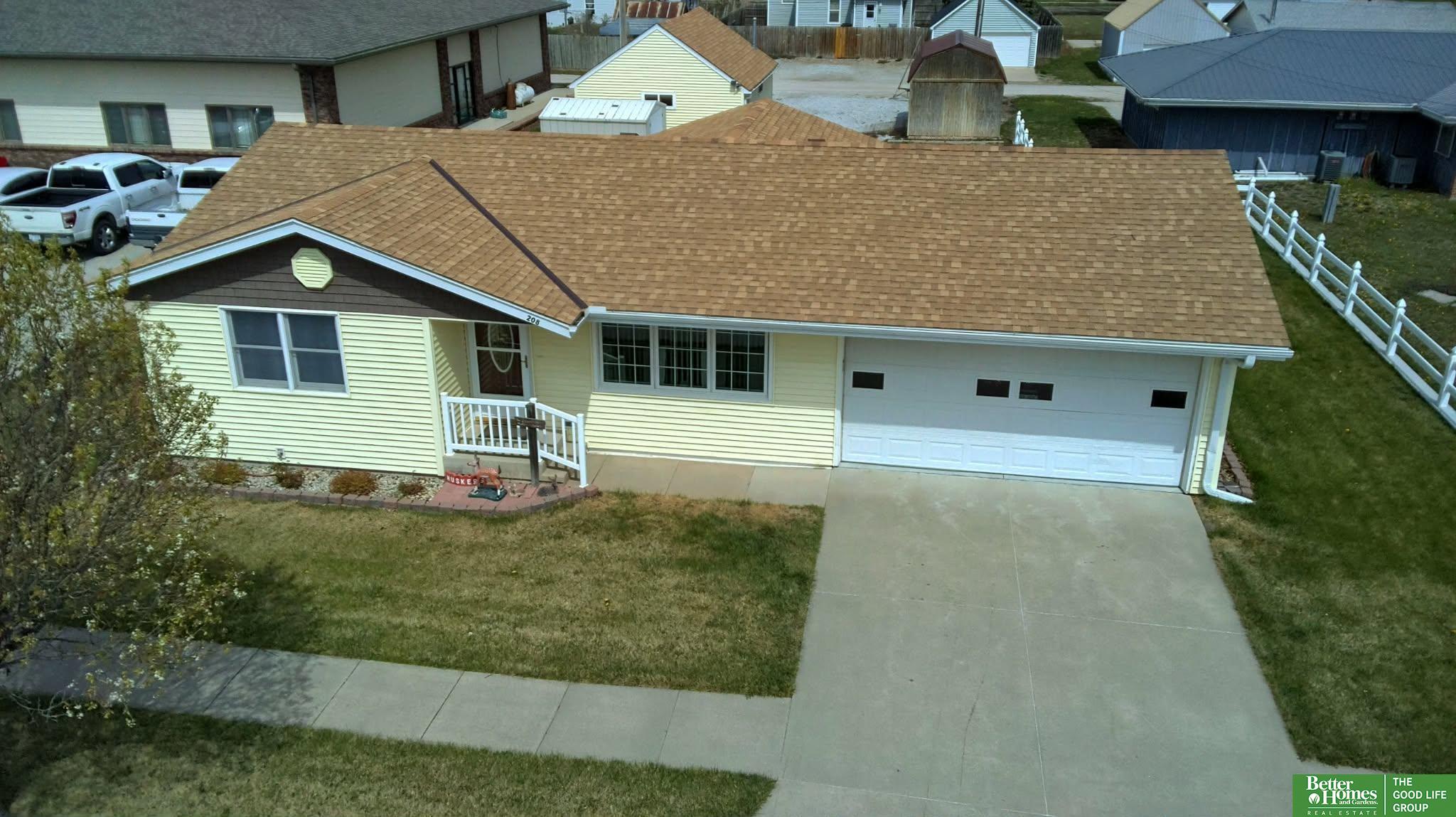 208 E O Street, McCool Junction