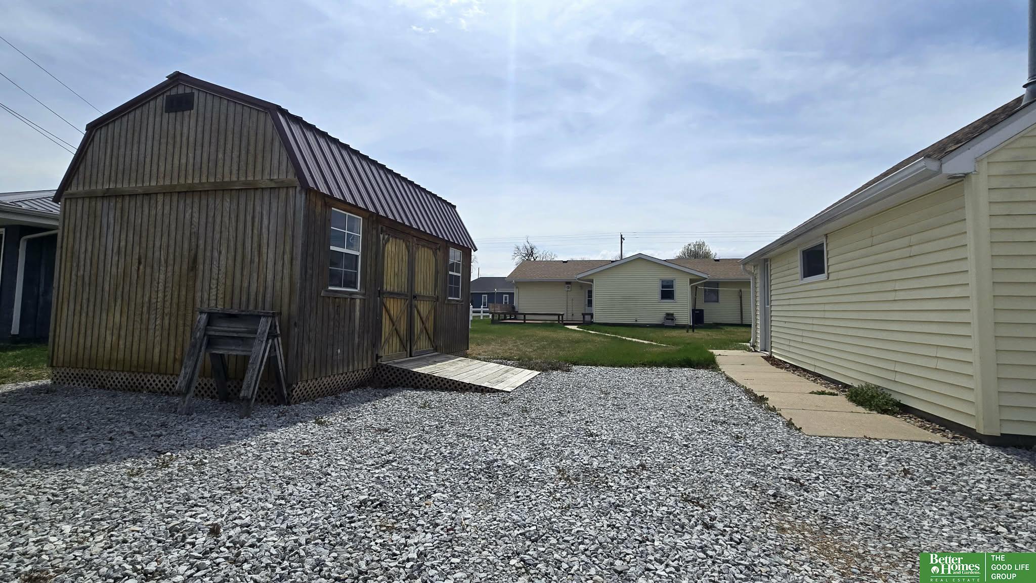 208 E O Street, McCool Junction