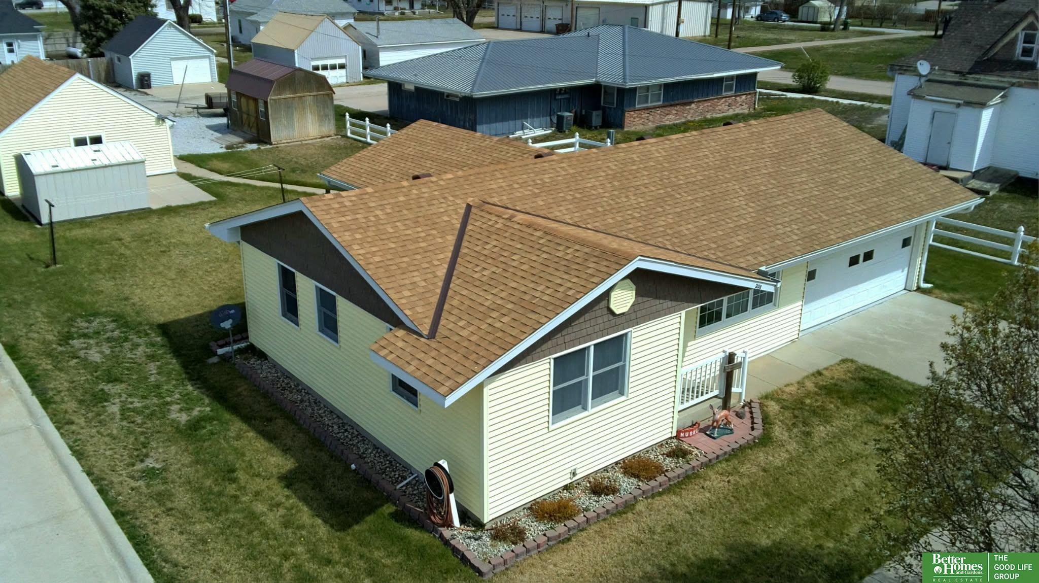 208 E O Street, McCool Junction