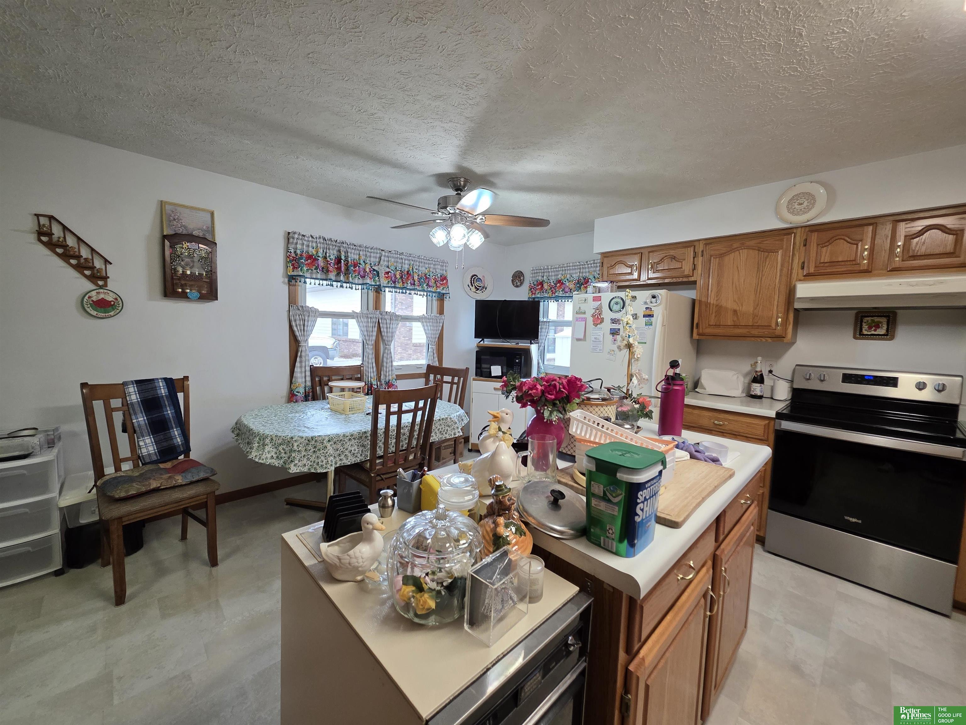 208 E O Street, McCool Junction