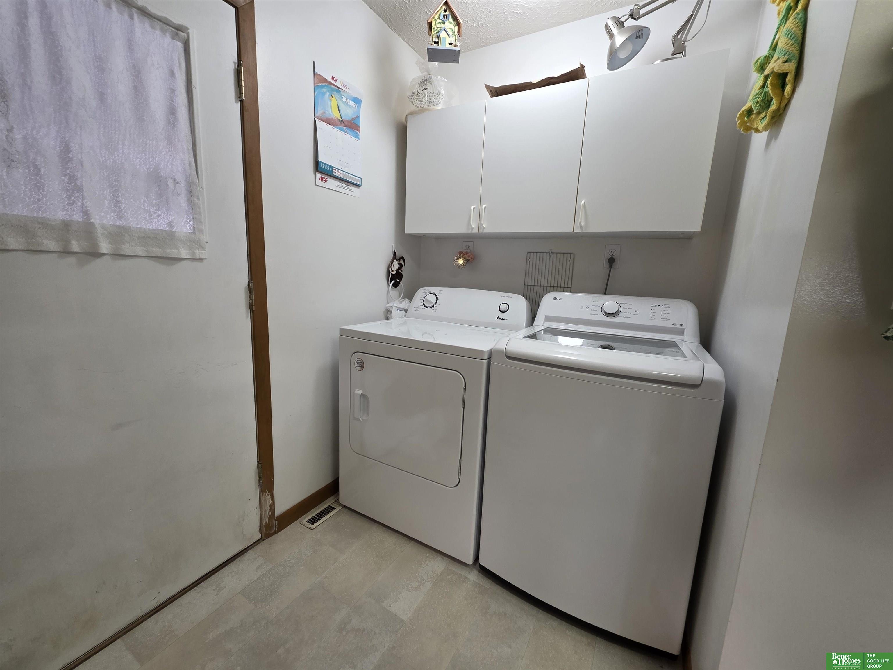 208 E O Street, McCool Junction