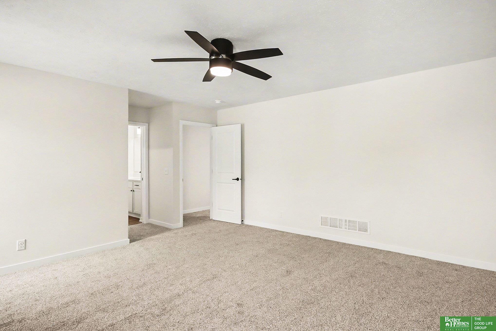 7110 N 79th Court