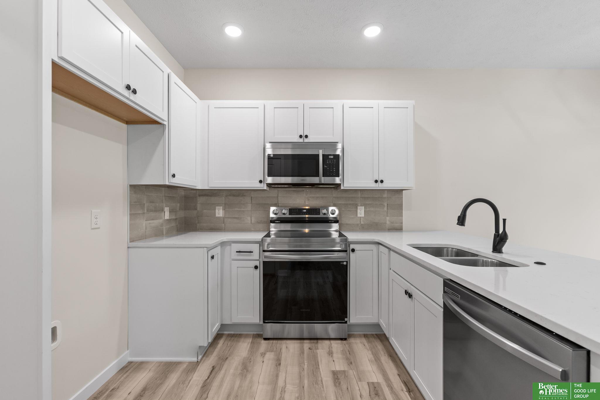 7114 N 79th Court
