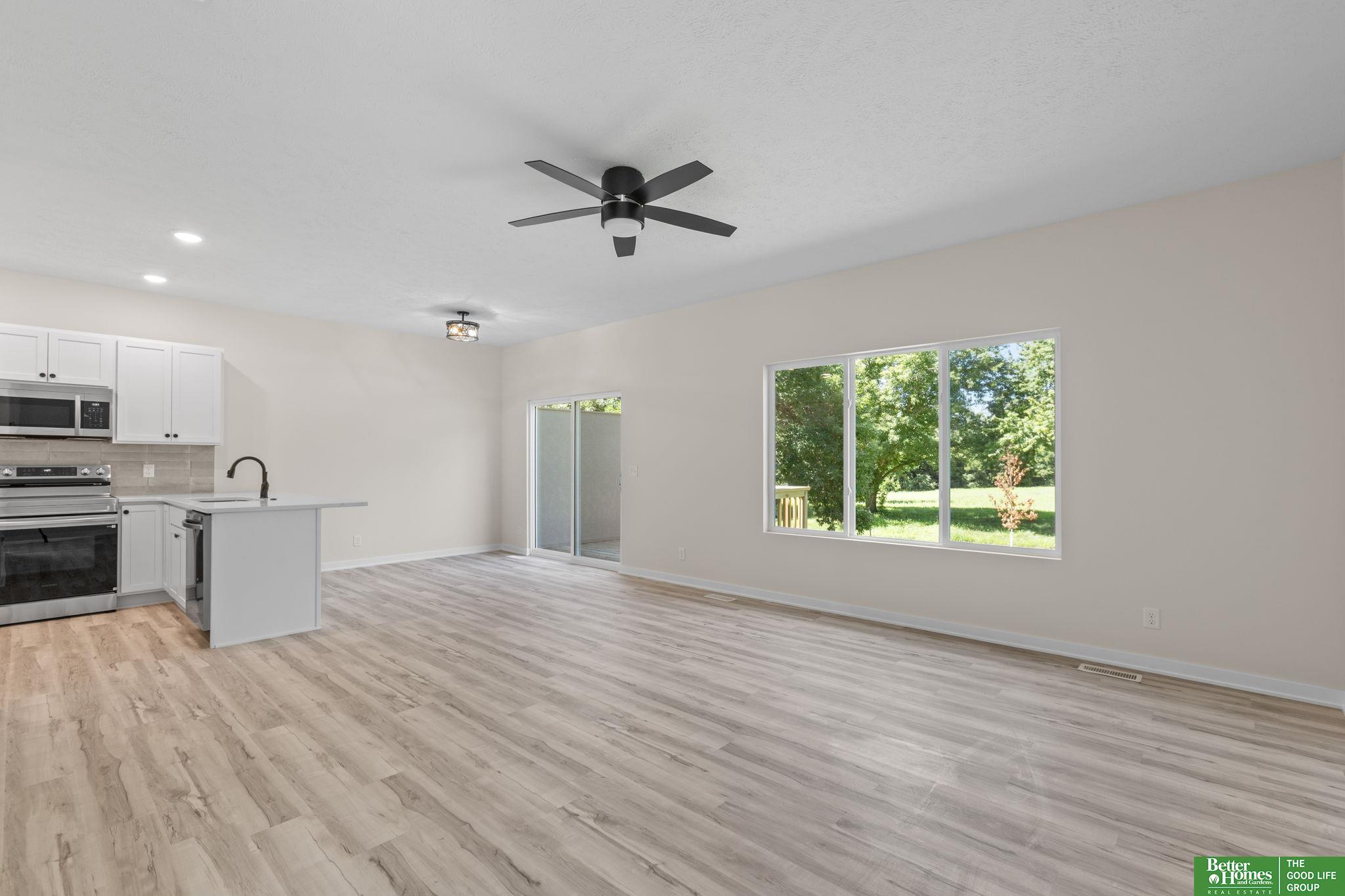 7114 N 79th Court