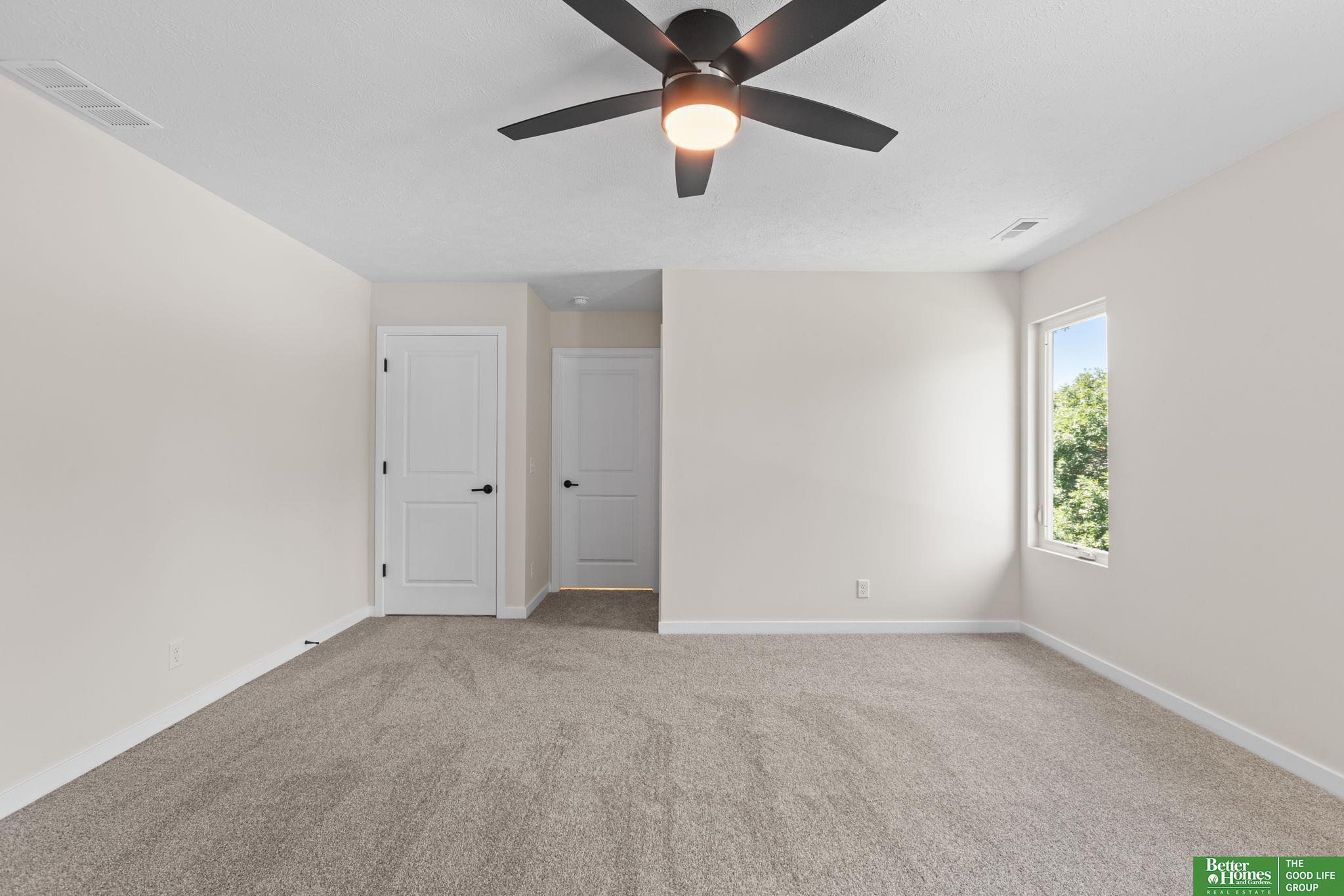 7114 N 79th Court