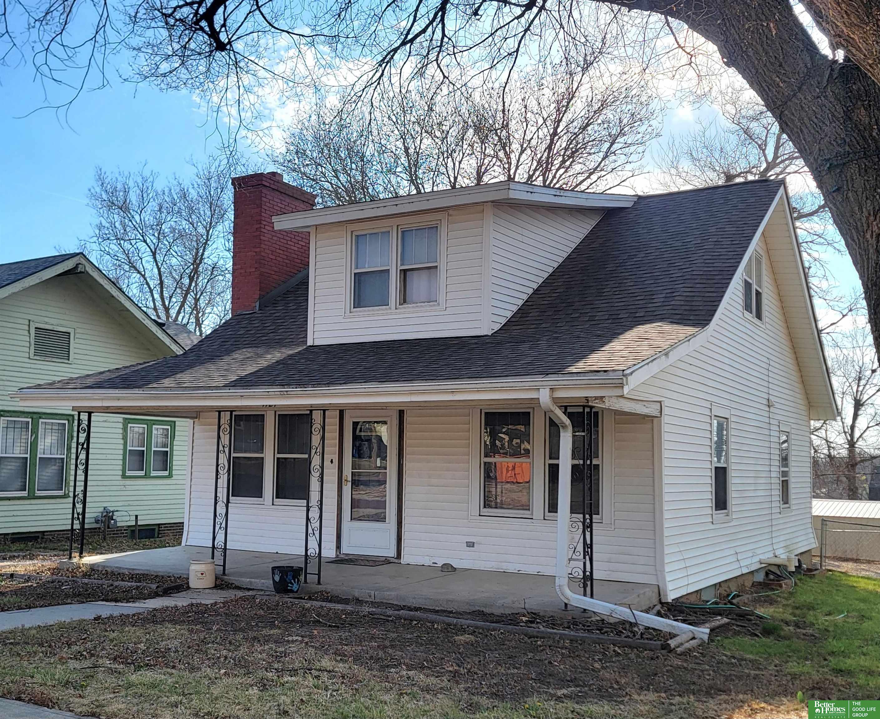 1121 N East Avenue