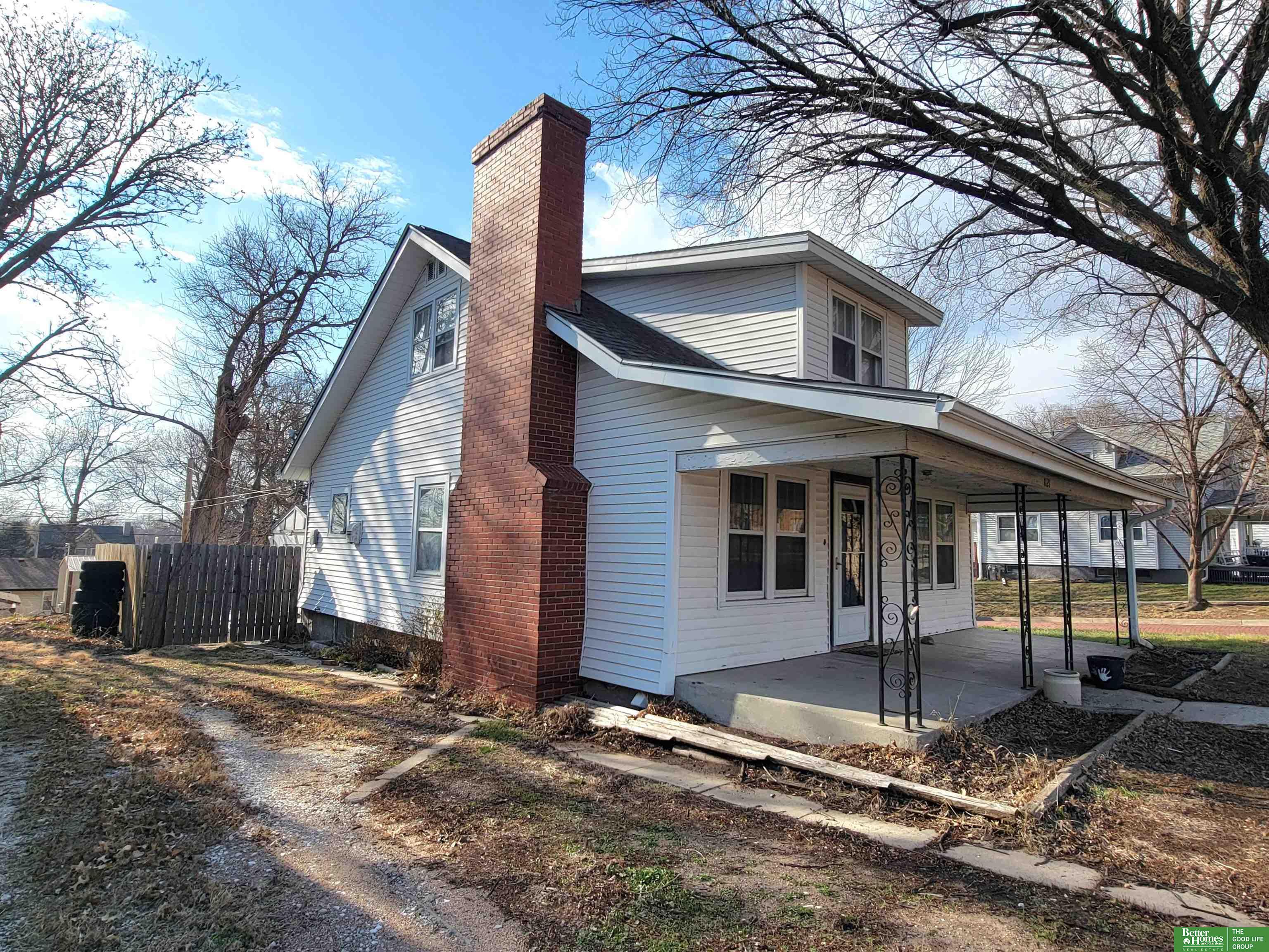 1121 N East Avenue