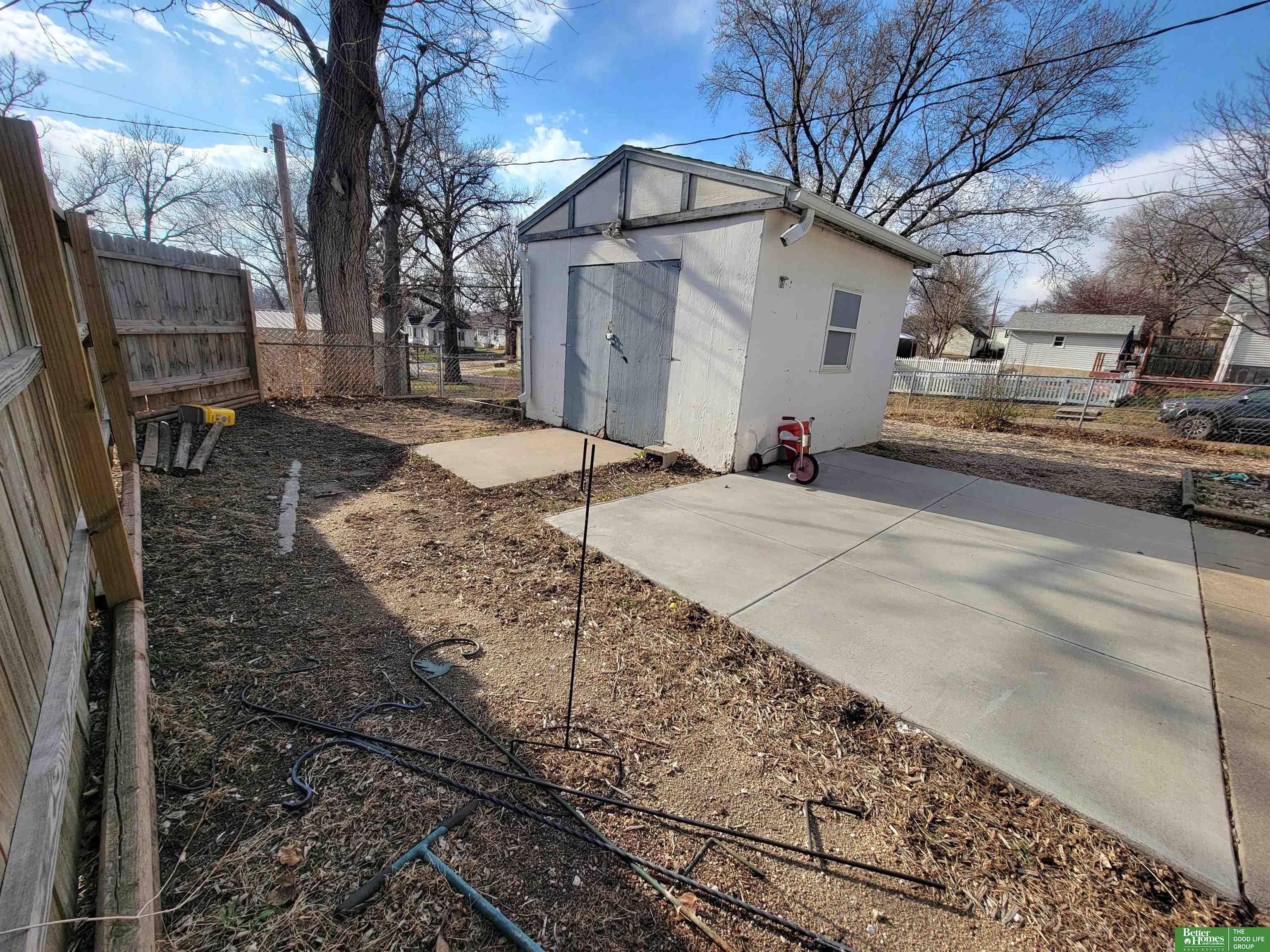 1121 N East Avenue