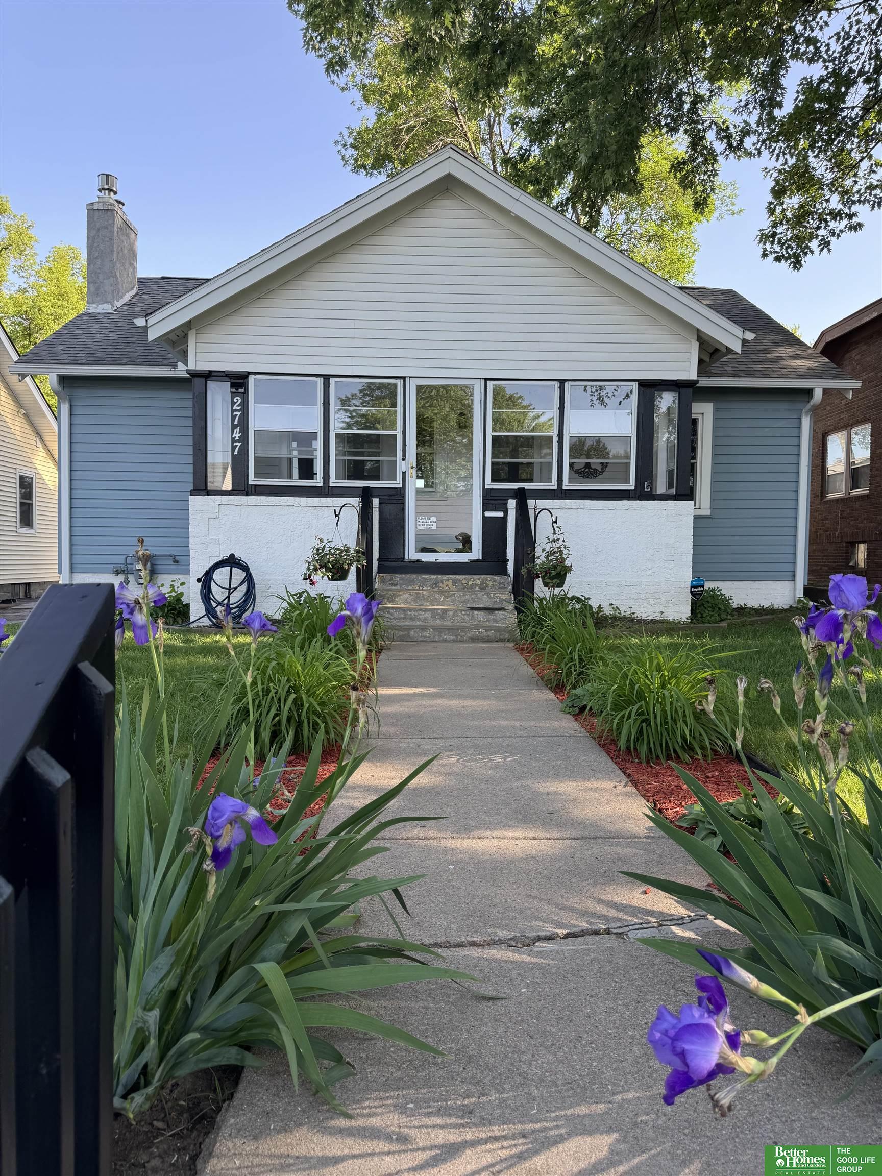 2747 Iowa Street