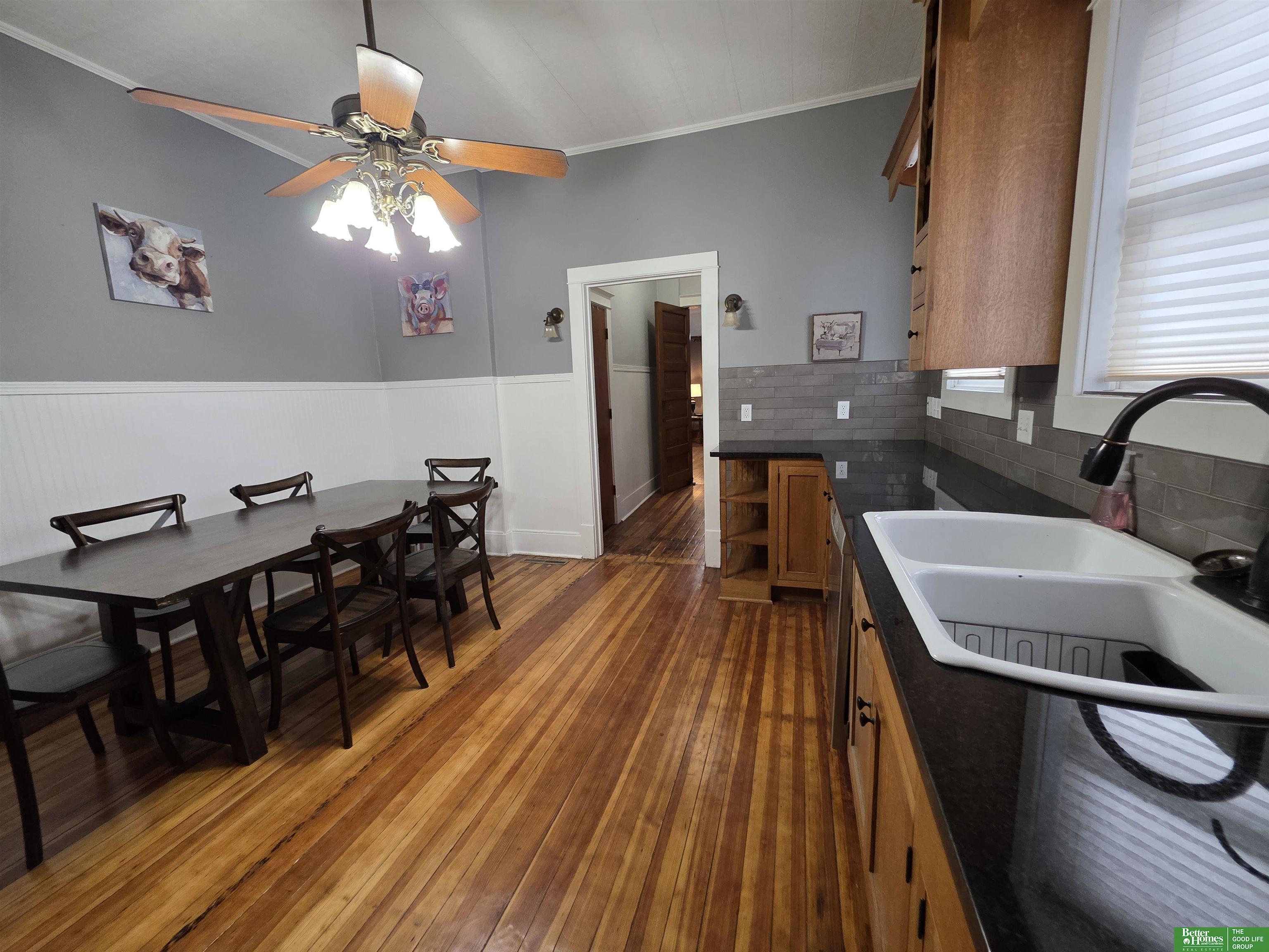 420 E 7th Street