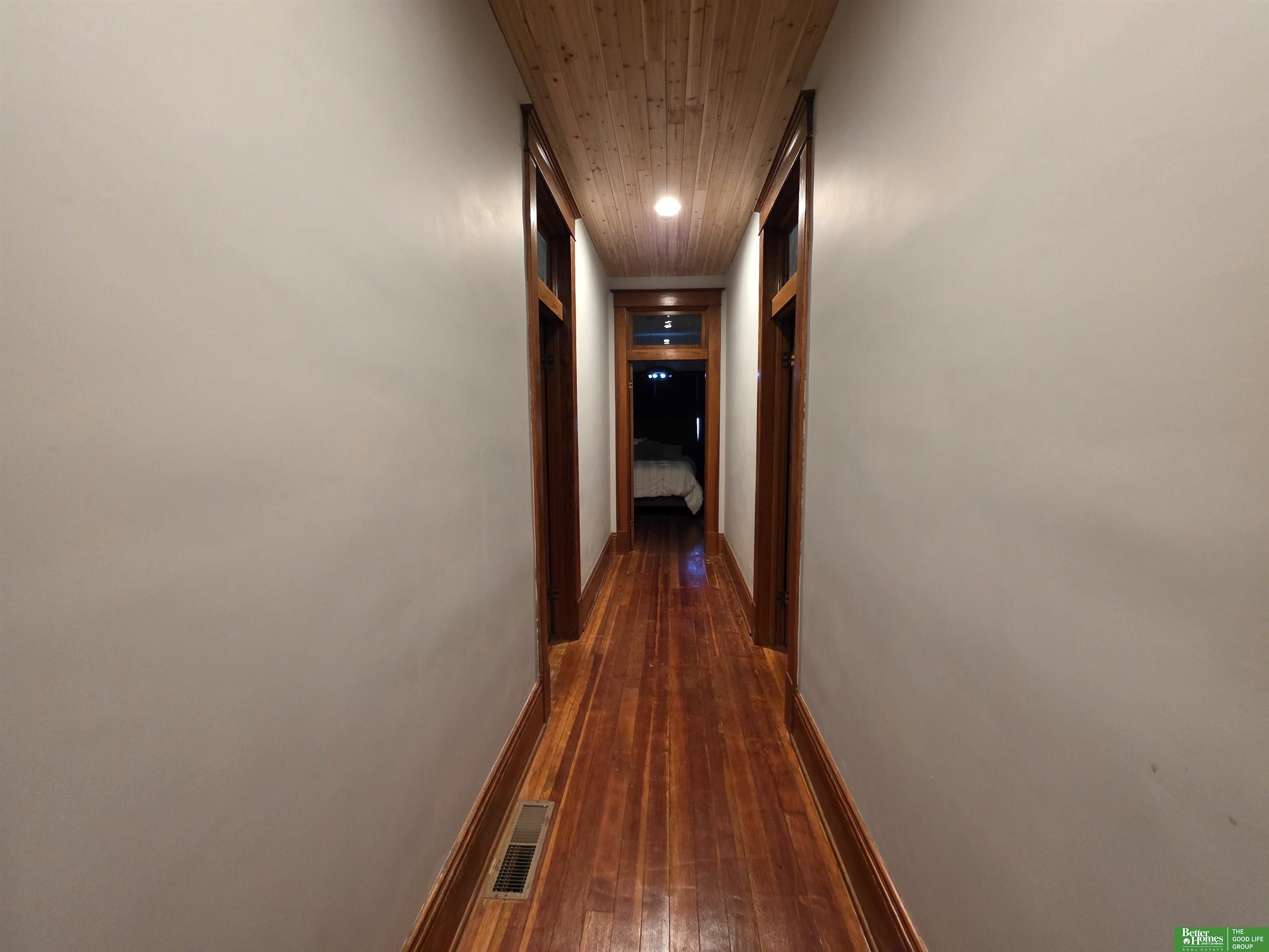 420 E 7th Street