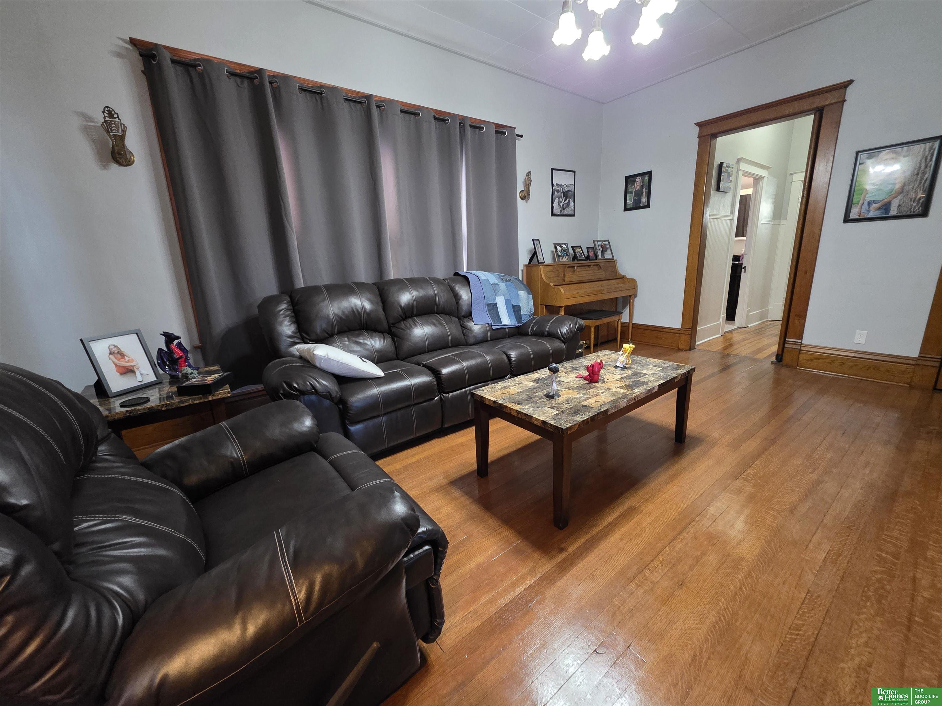 420 E 7th Street