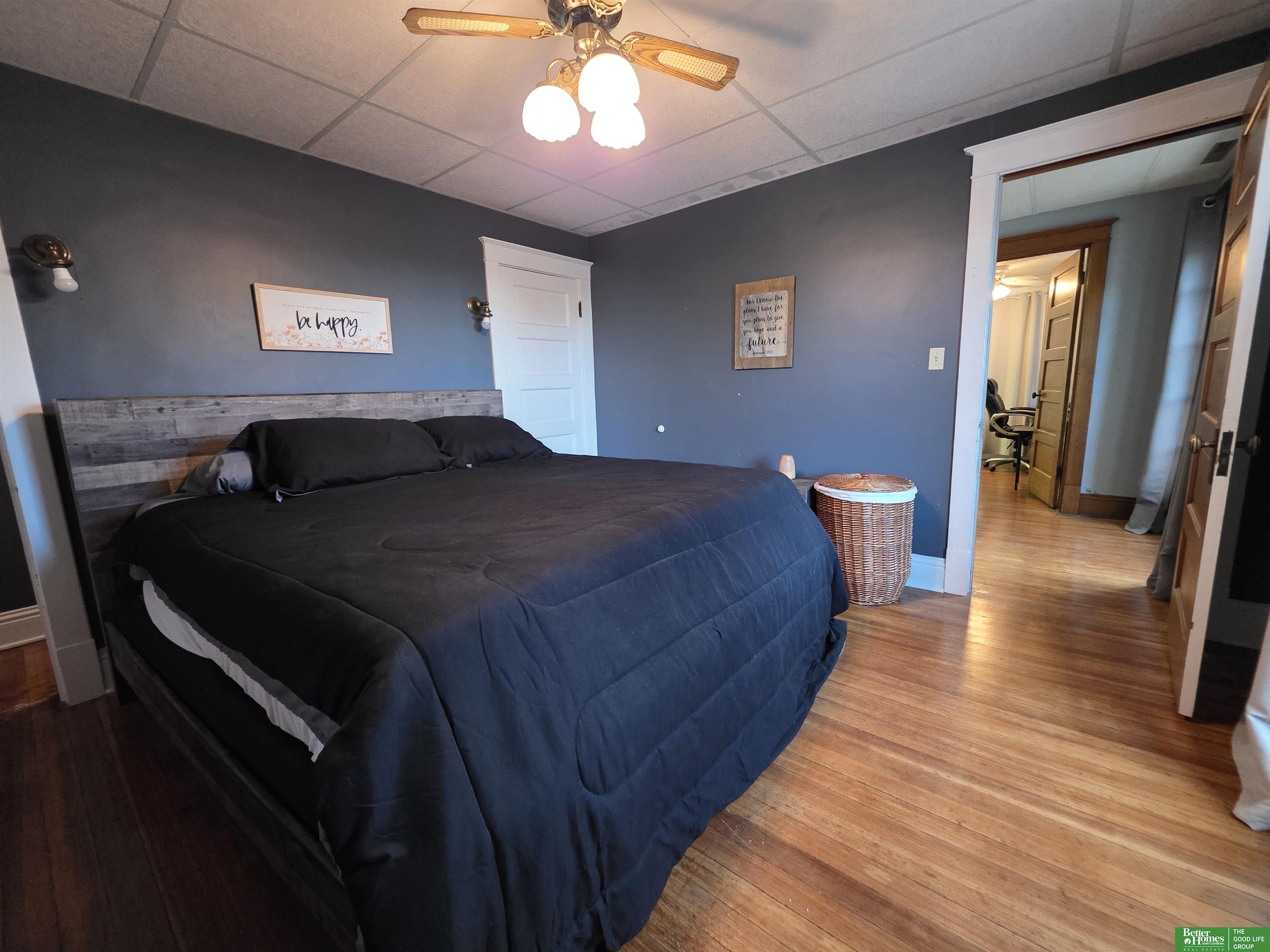 420 E 7th Street