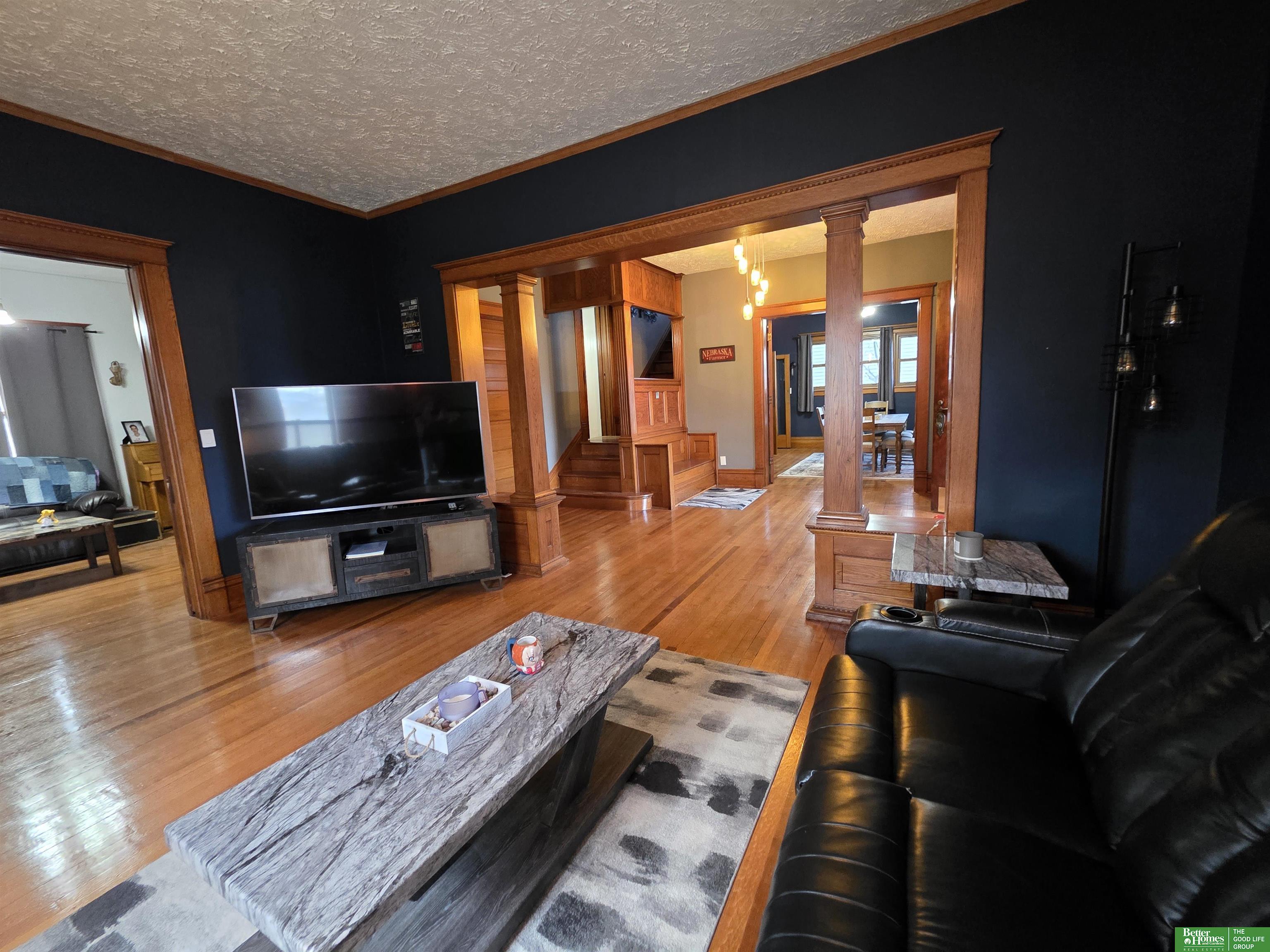 420 E 7th Street