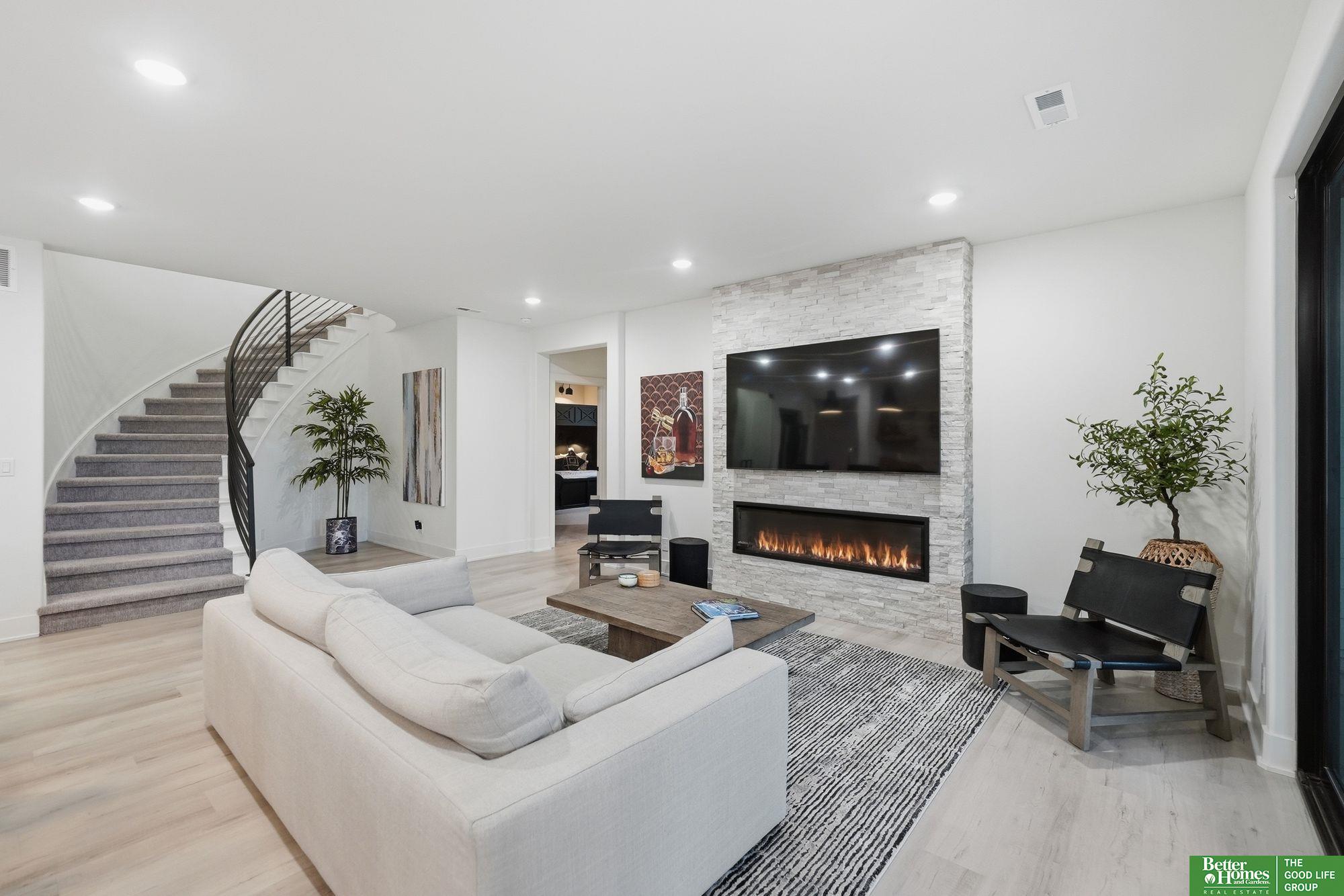 21068 Valley Circle