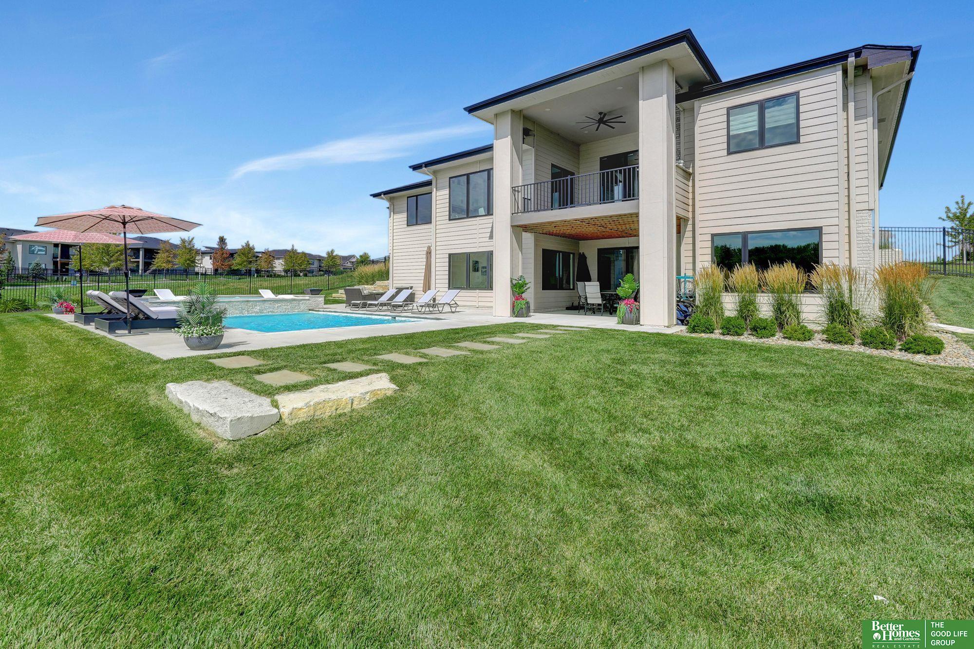 21068 Valley Circle