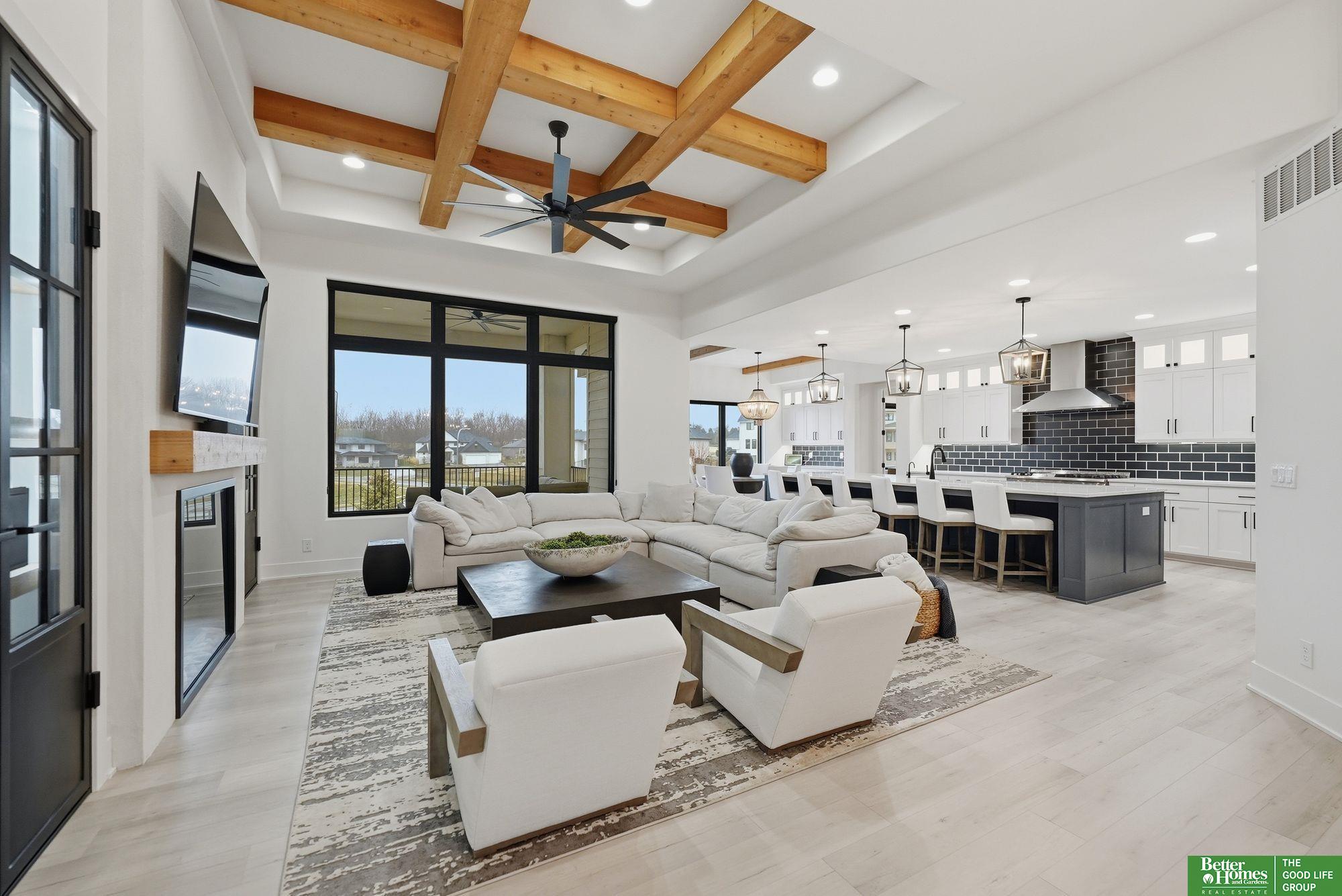 21068 Valley Circle