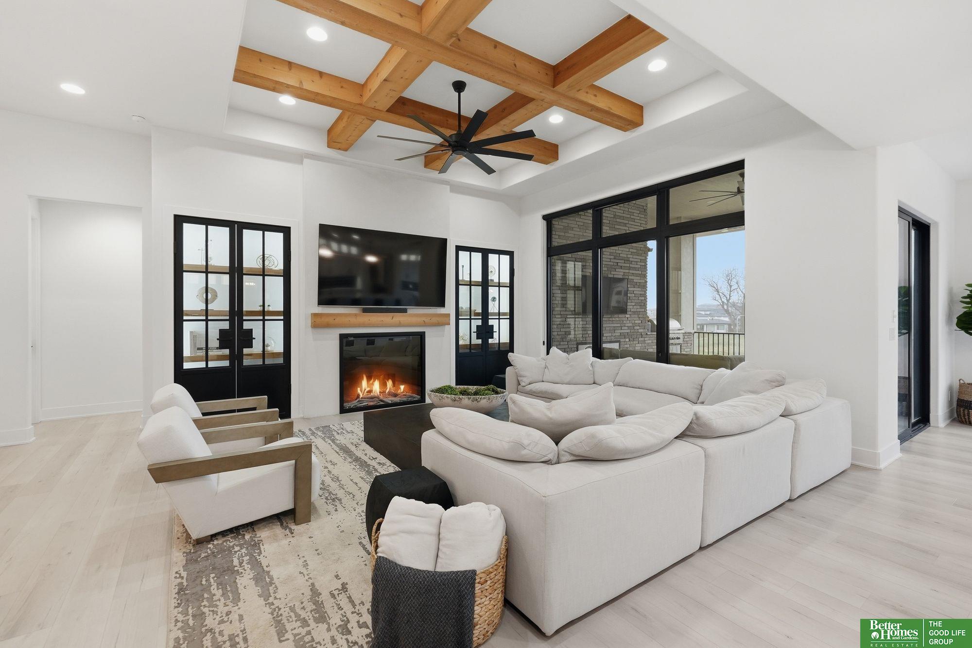 21068 Valley Circle