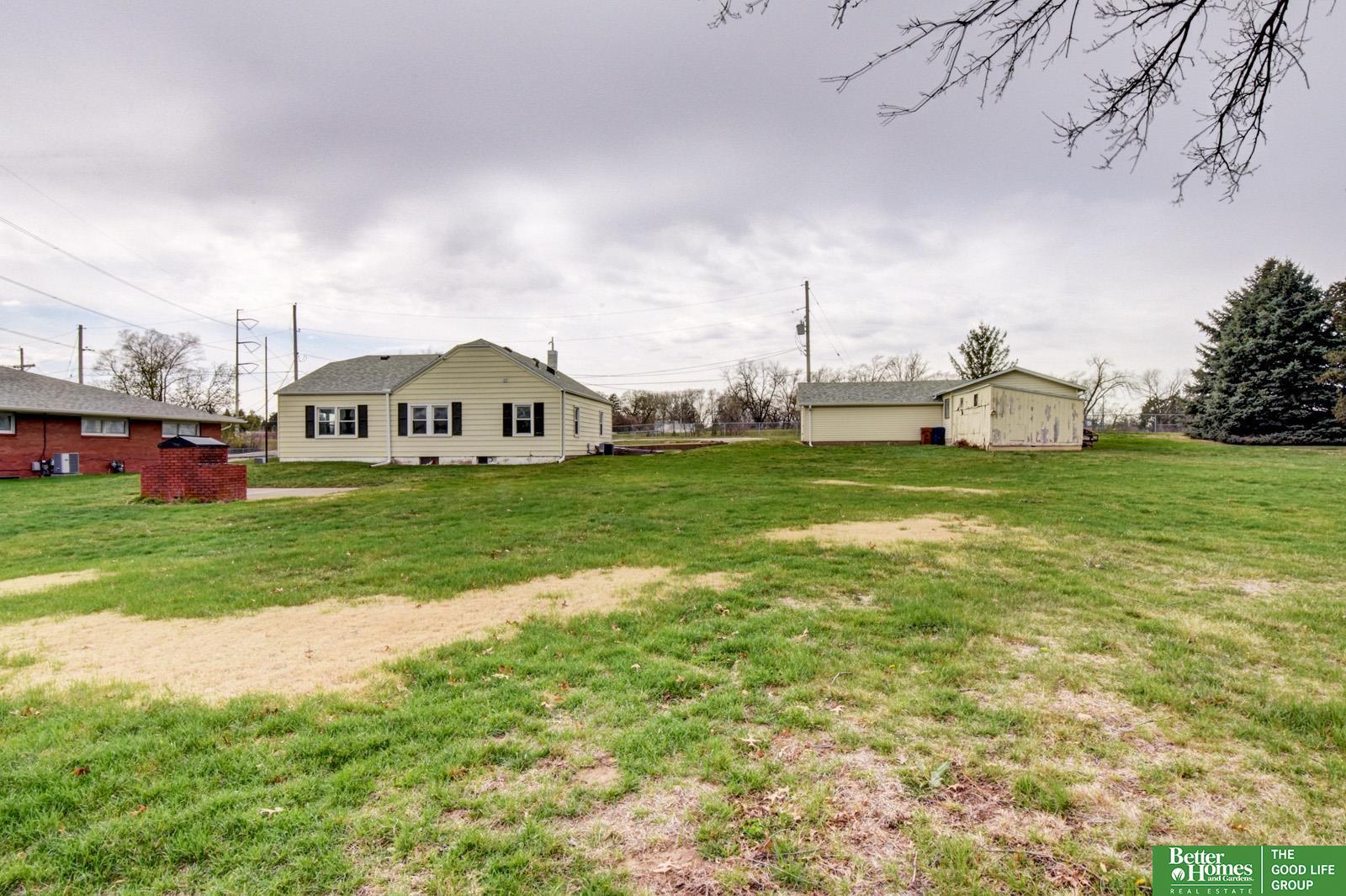 1706 Childs Road W
