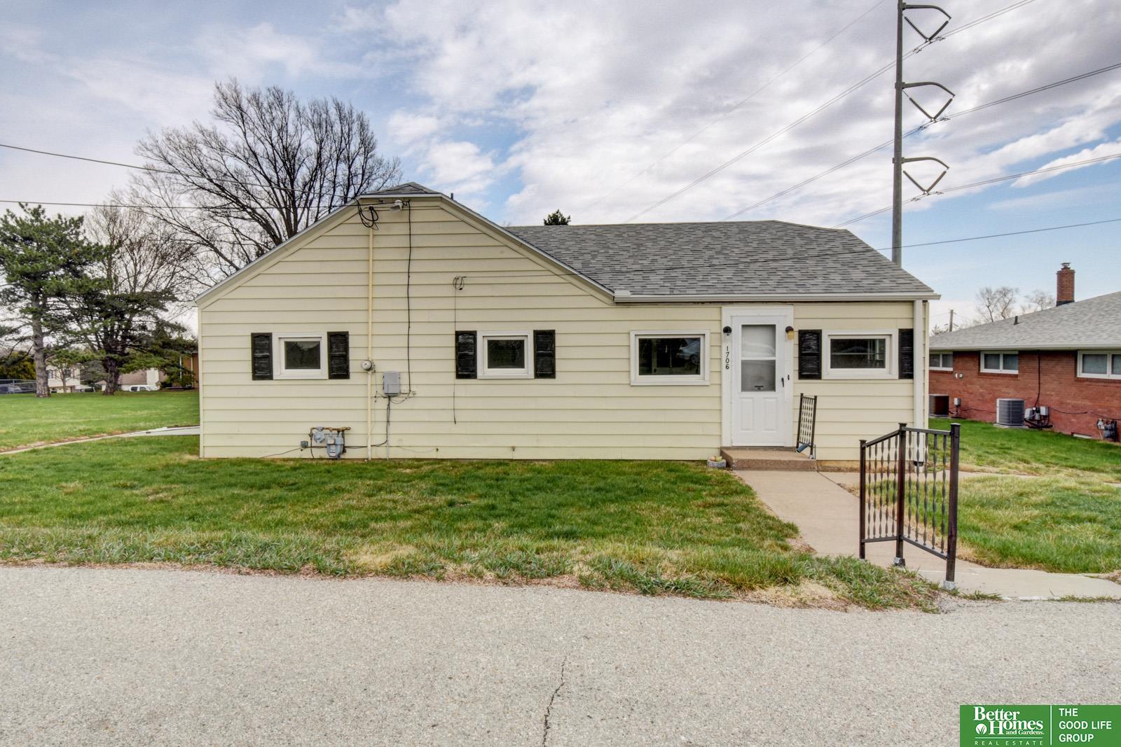 1706 Childs Road W