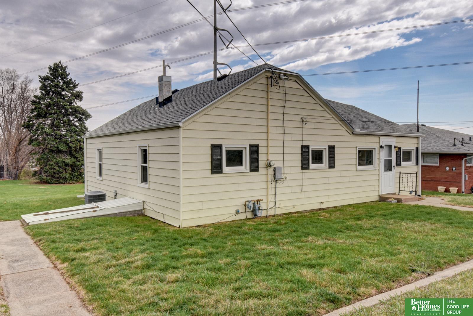 1706 Childs Road W