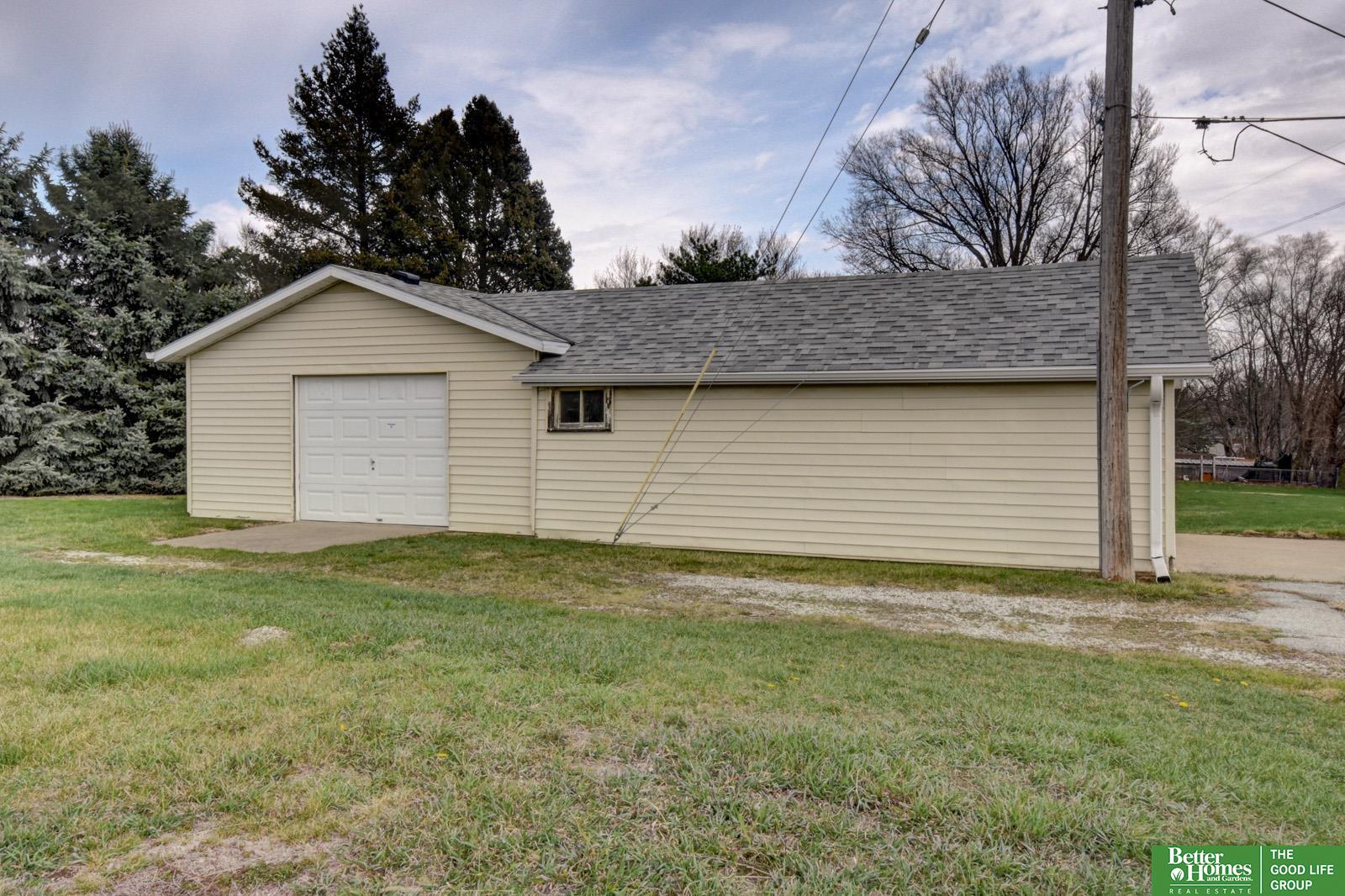 1706 Childs Road W