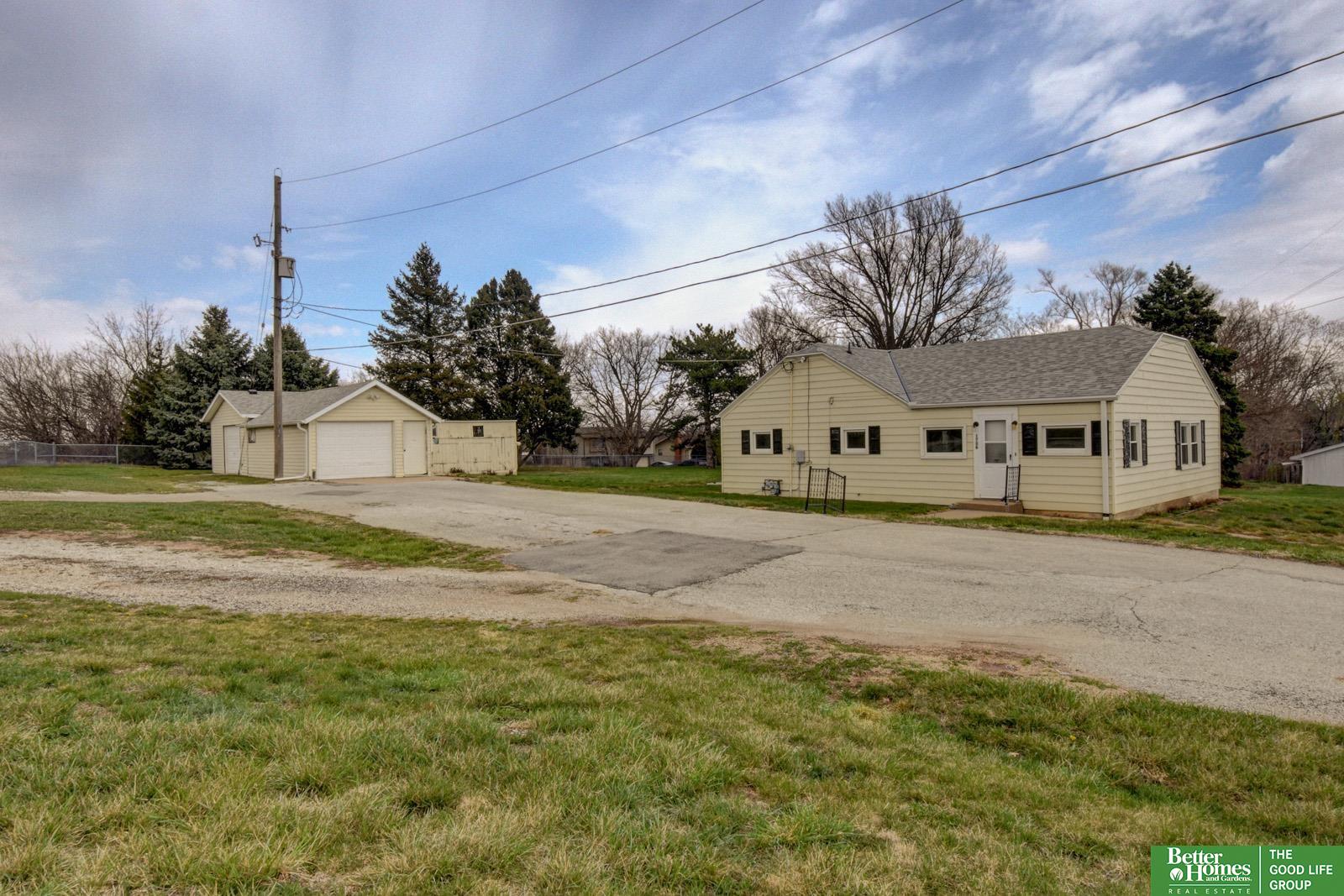 1706 Childs Road W