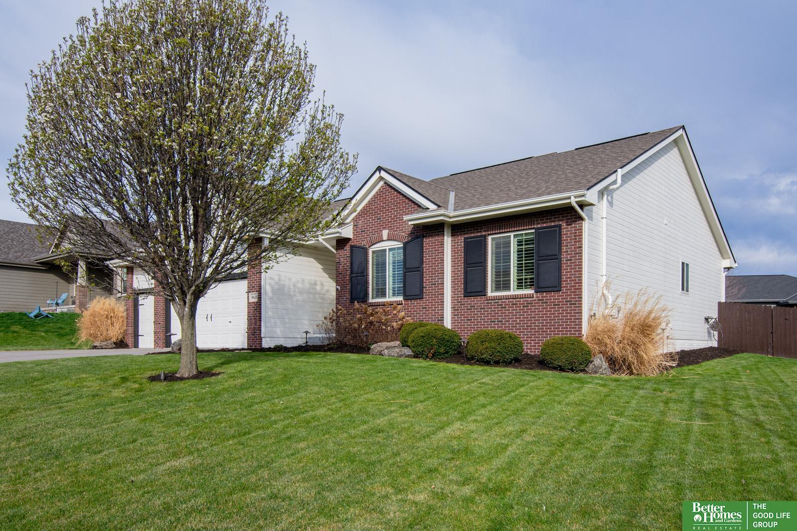9416 S 69th Street