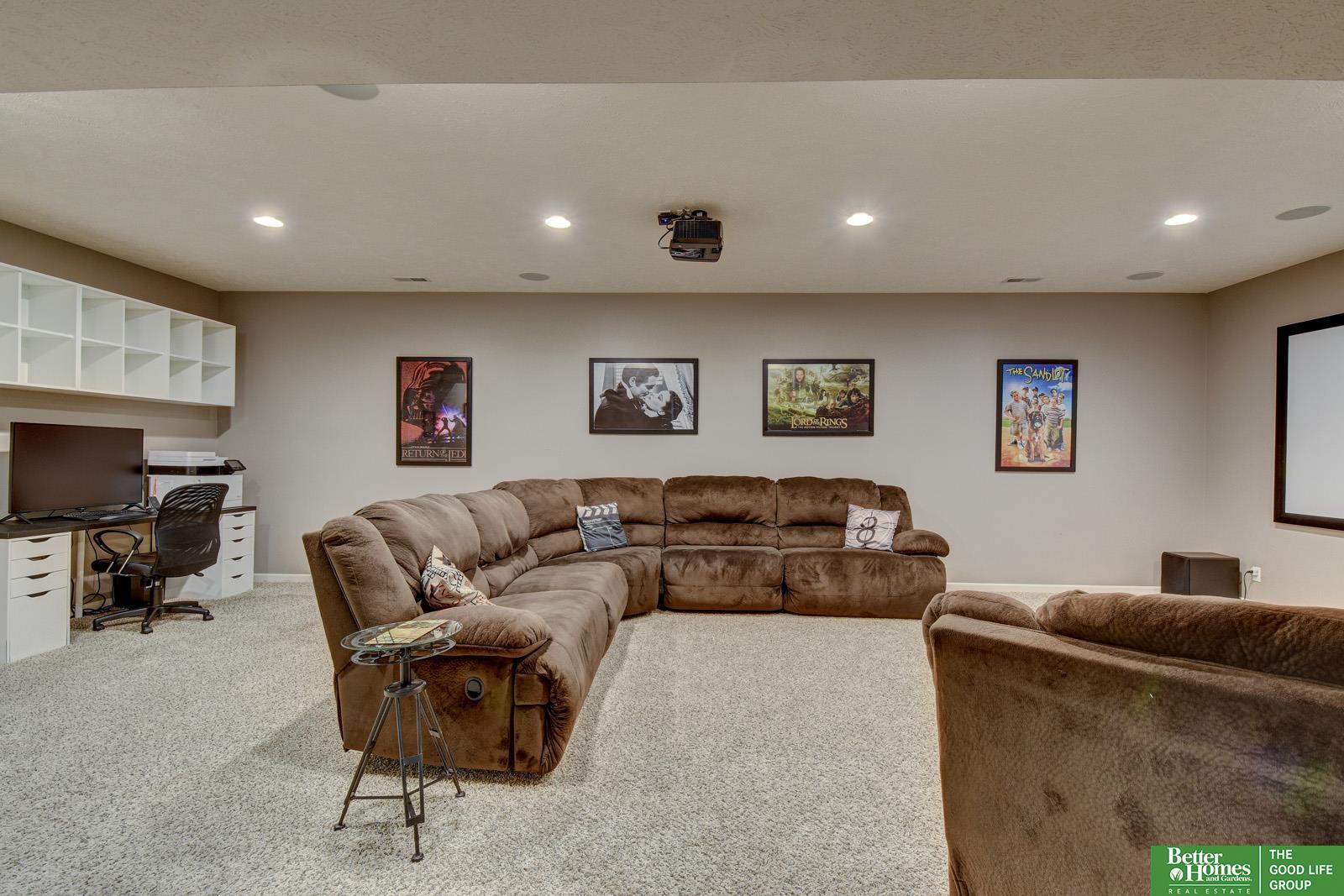 9416 S 69th Street