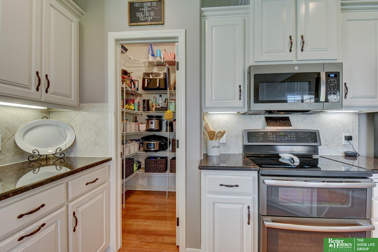 9416 S 69th Street