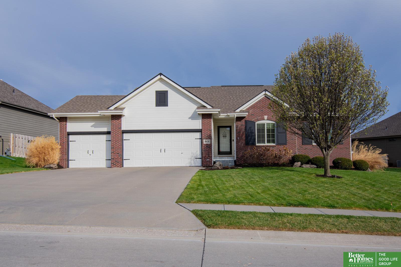 9416 S 69th Street