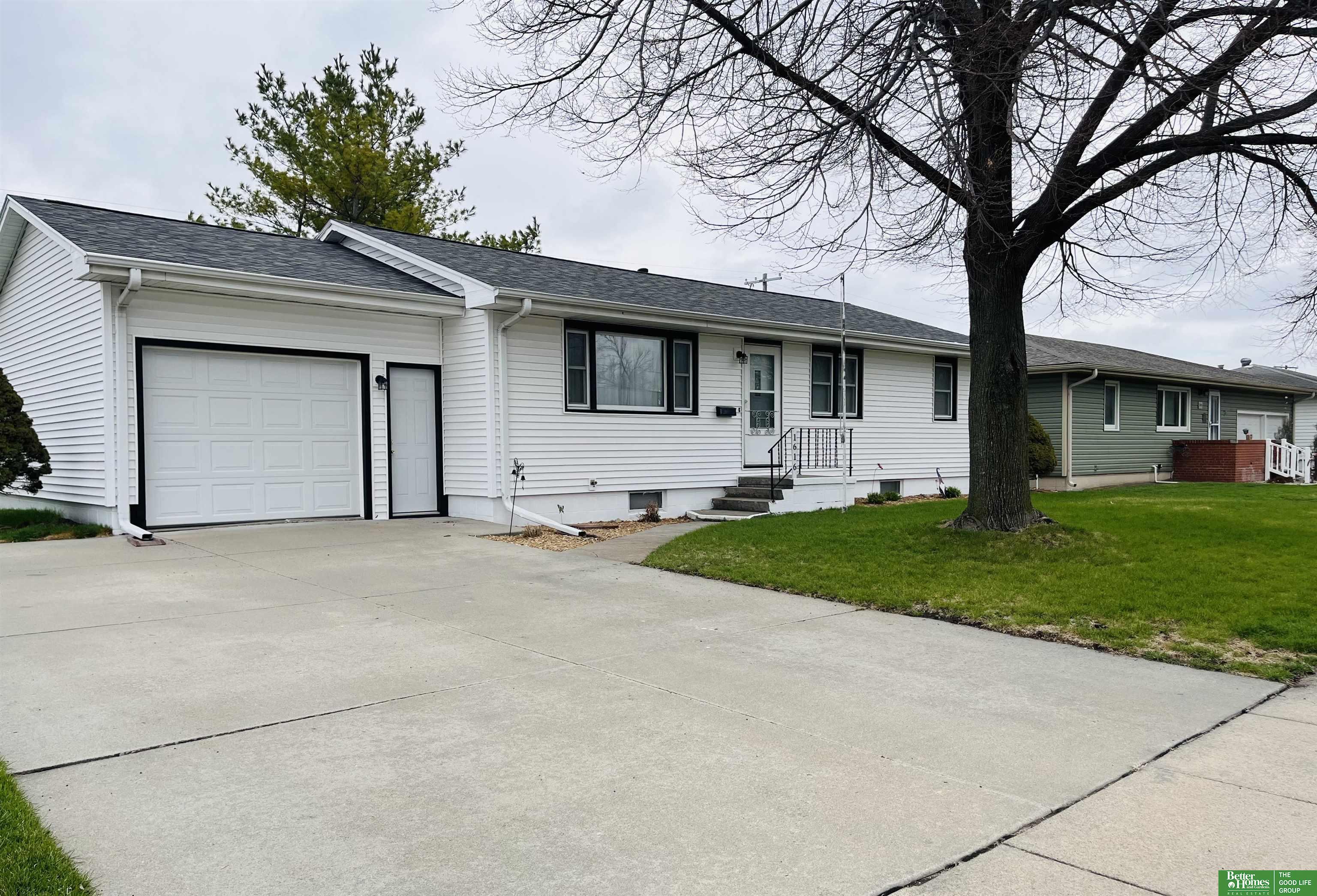 1616 Austin Lane