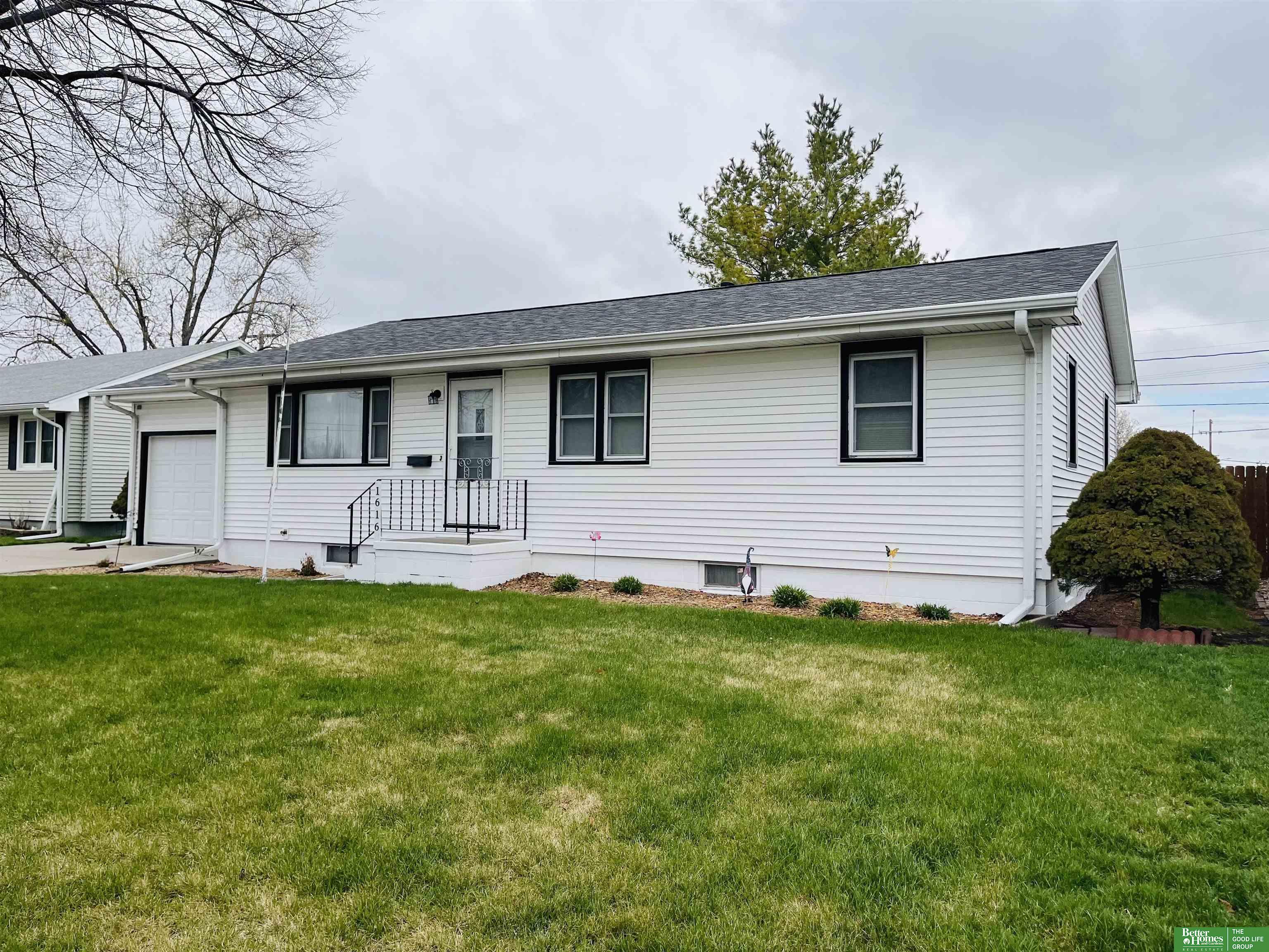 1616 Austin Lane