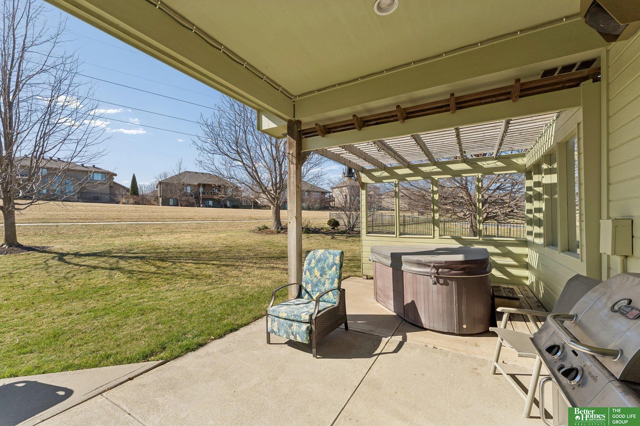 12219 S 75th Circle