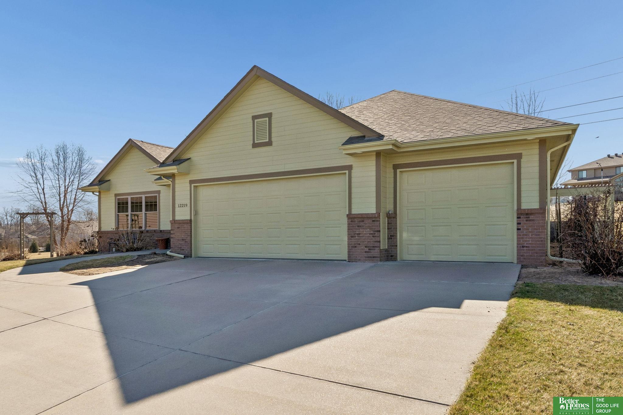 12219 S 75th Circle