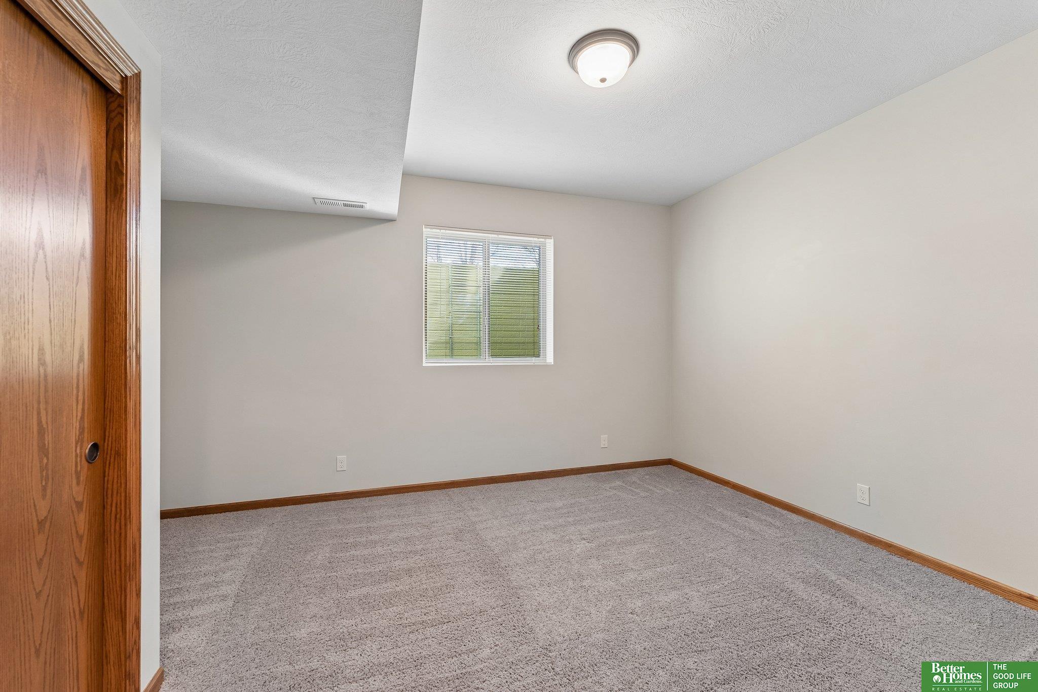 12219 S 75th Circle